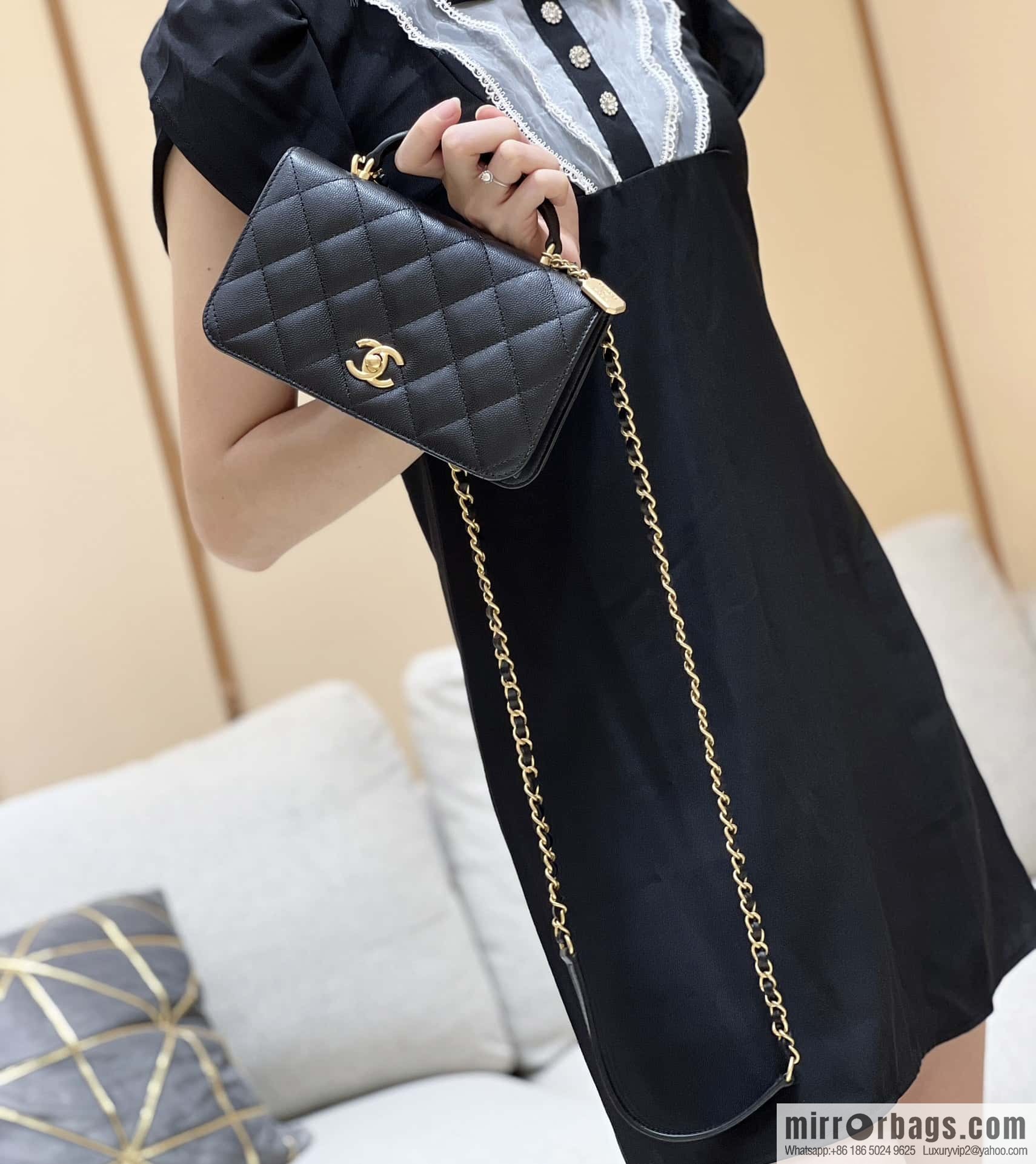 CHANEL 23B autumn and winter trailer series, hidden lychee leather organ bag AS4284