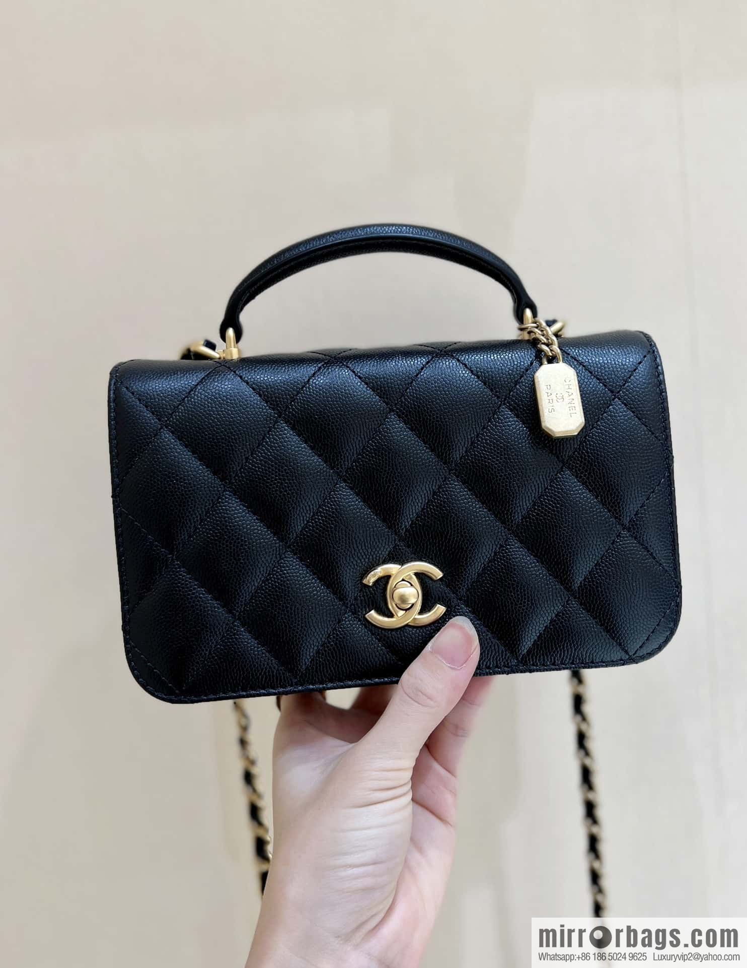 CHANEL 23B autumn and winter trailer series, hidden lychee leather organ bag AS4284