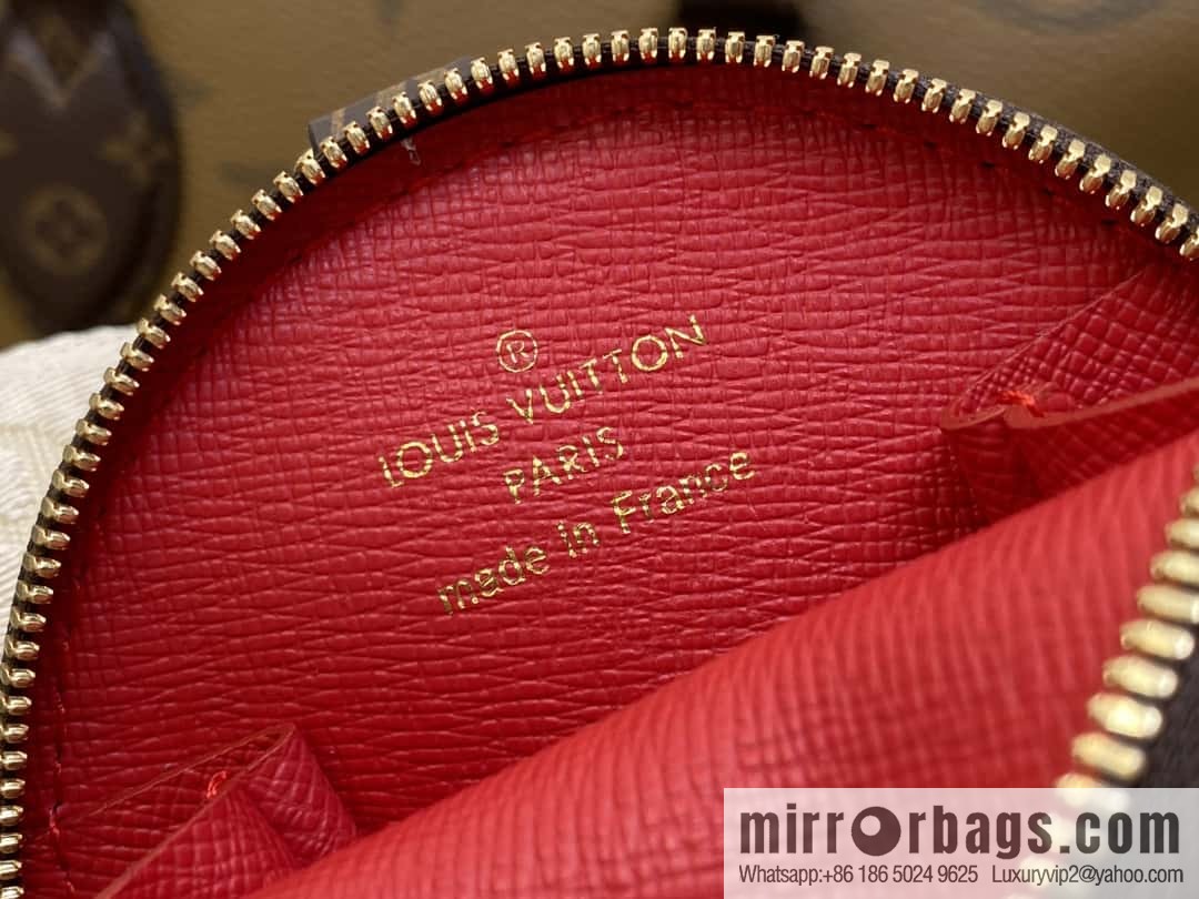 LV M46653 OnTheGo East West