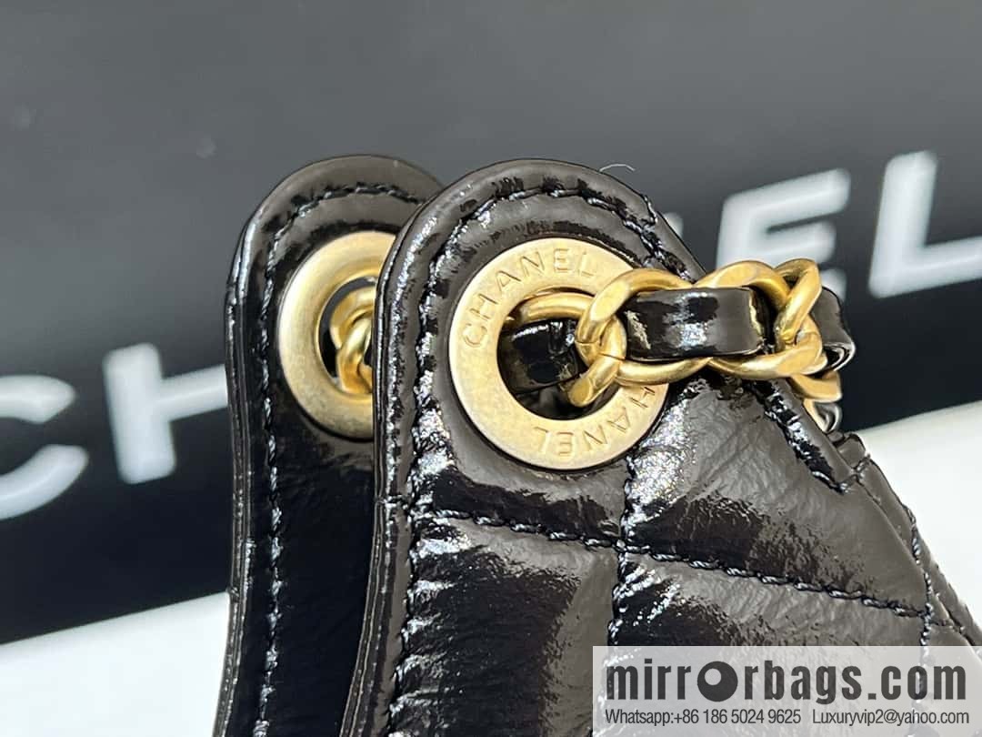 CHANEL 23C early spring vacation new No. 5 gold coin tag hobo hippie bag AS3710