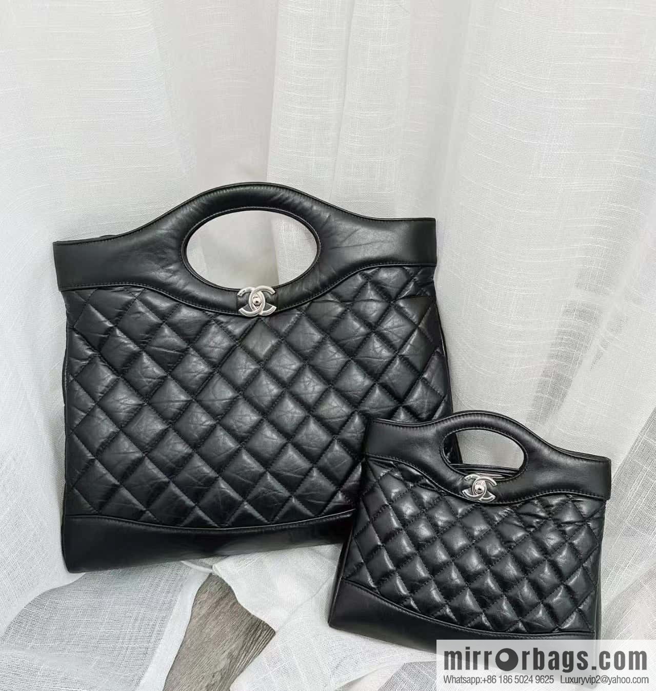 CHANEL 23A Superior Handicraft Series 31bag Large AS1010 black
