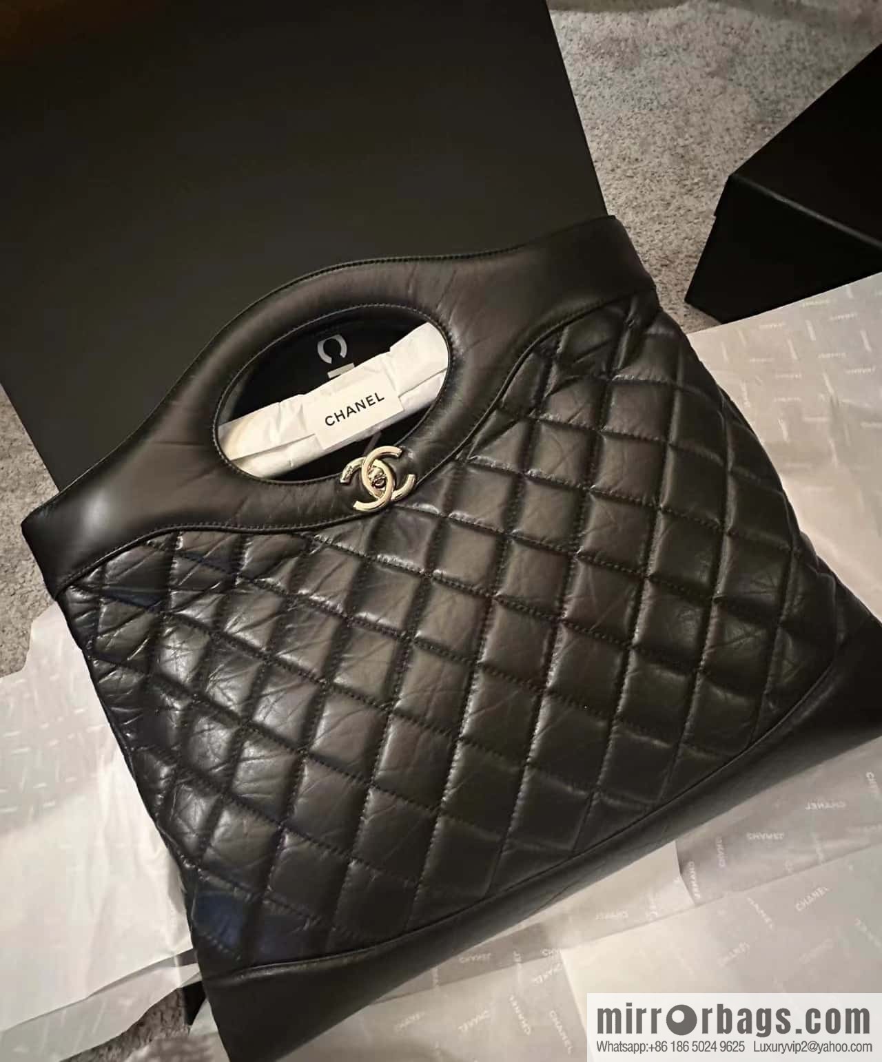 CHANEL 23A Superior Handicraft Series 31bag Large AS1010 black