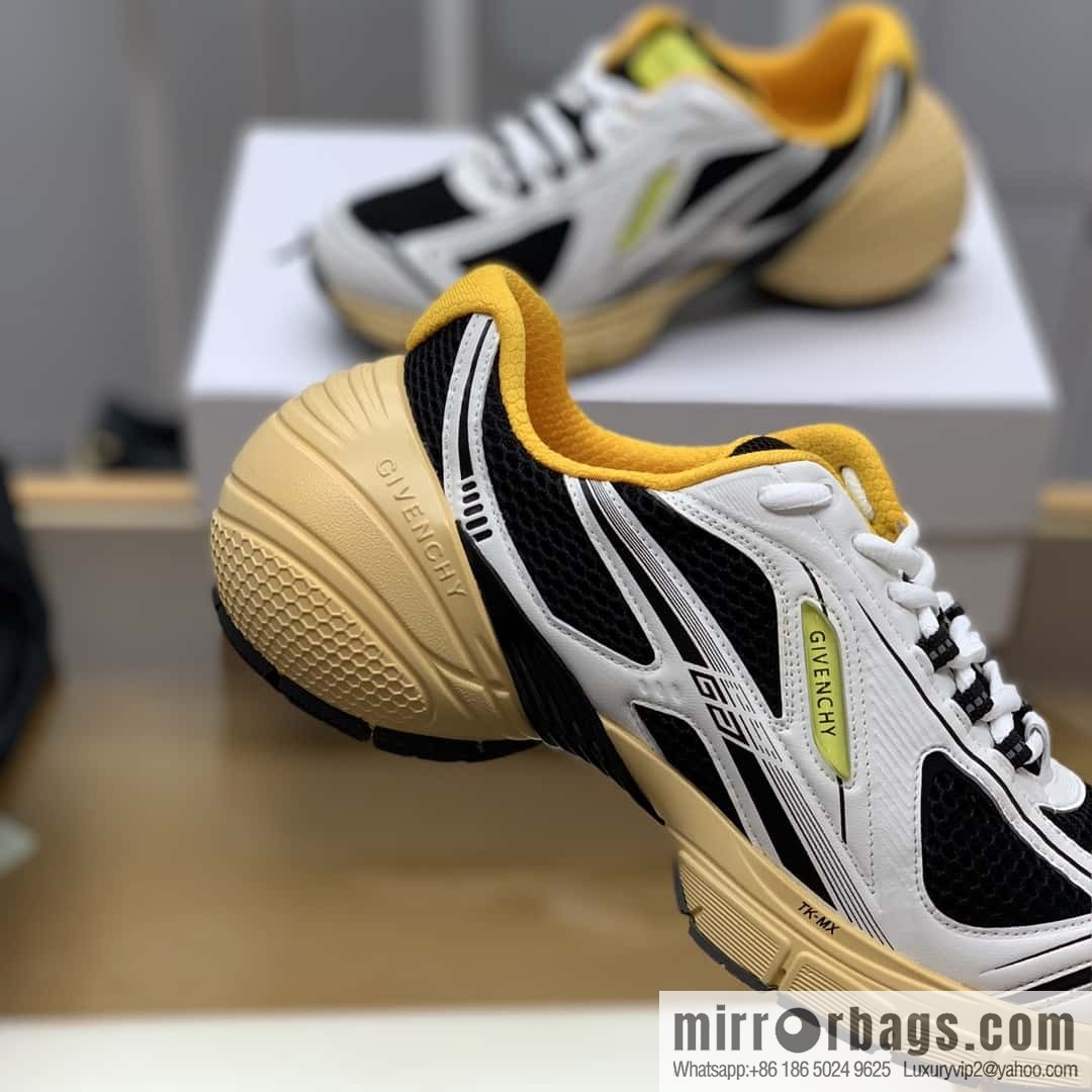 Givenchy, techno-knitted men's lace-up sneakers