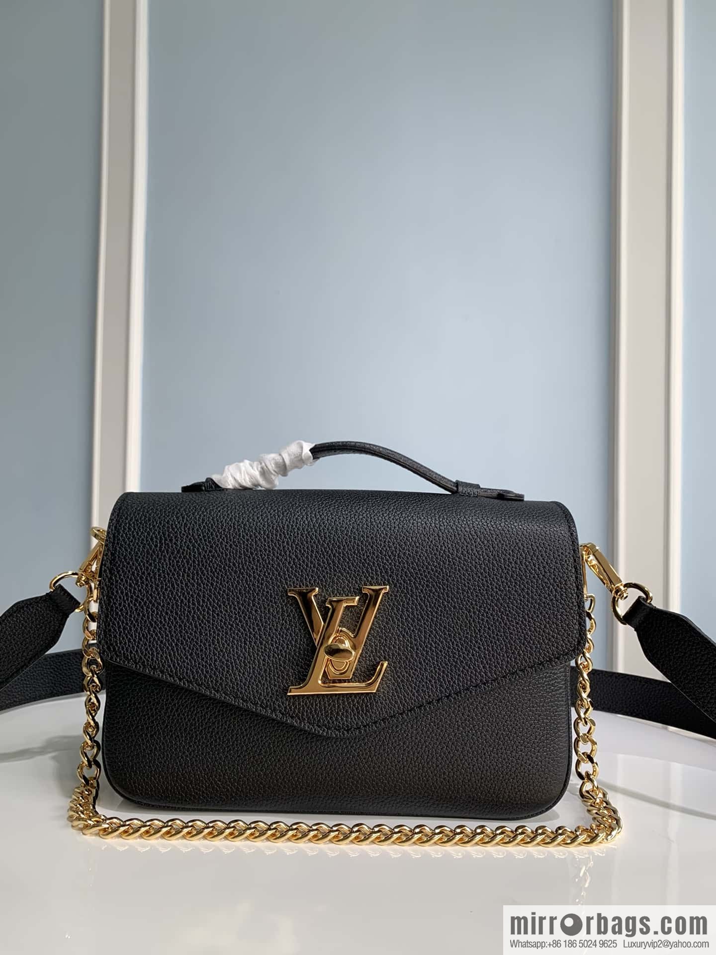 LV M22735 Oxford