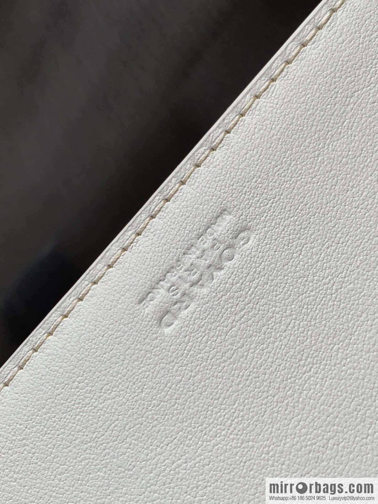 Goyard GOYARD · suit clip 7709