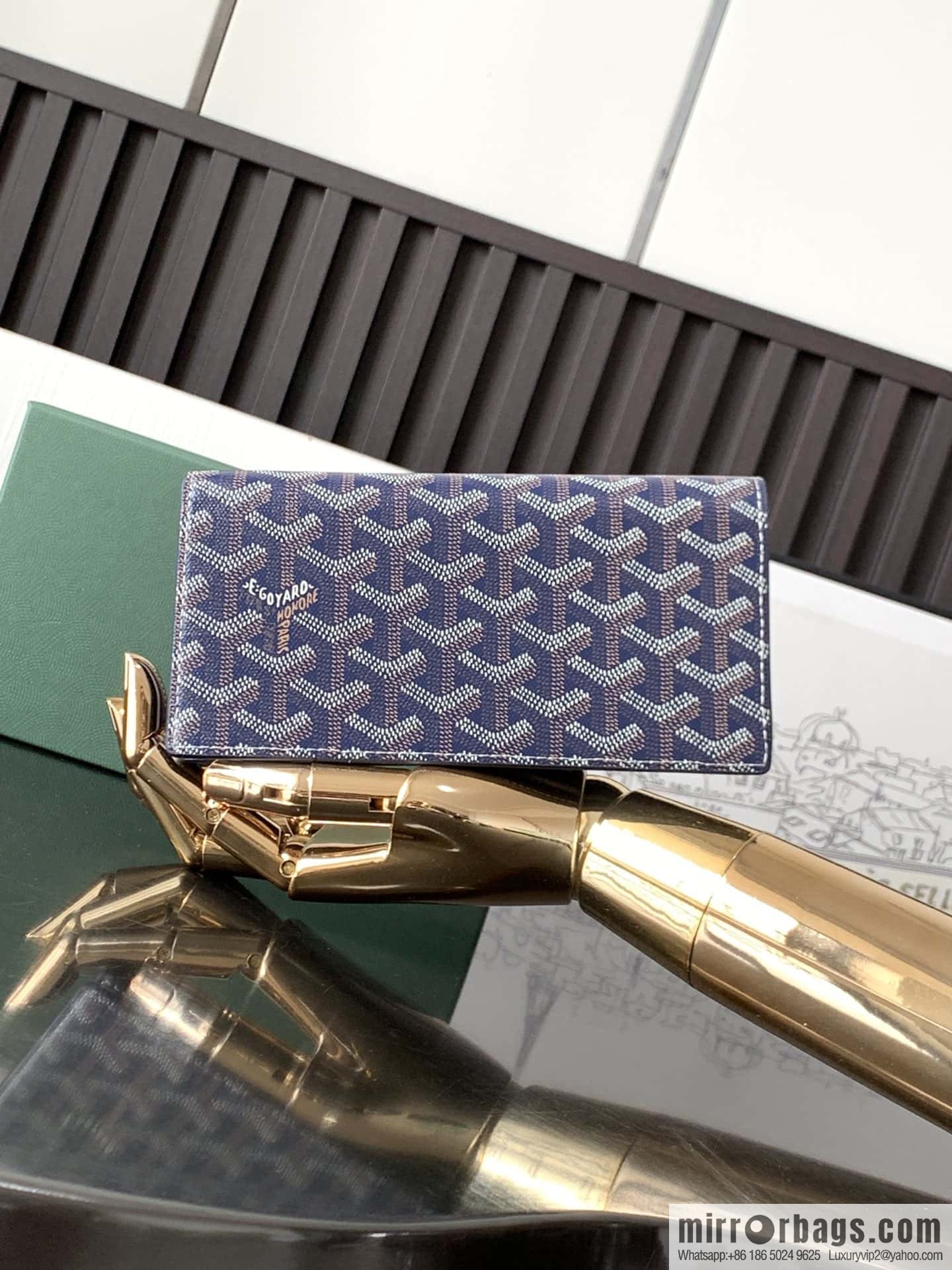 Goyard GOYARD · suit clip 7709