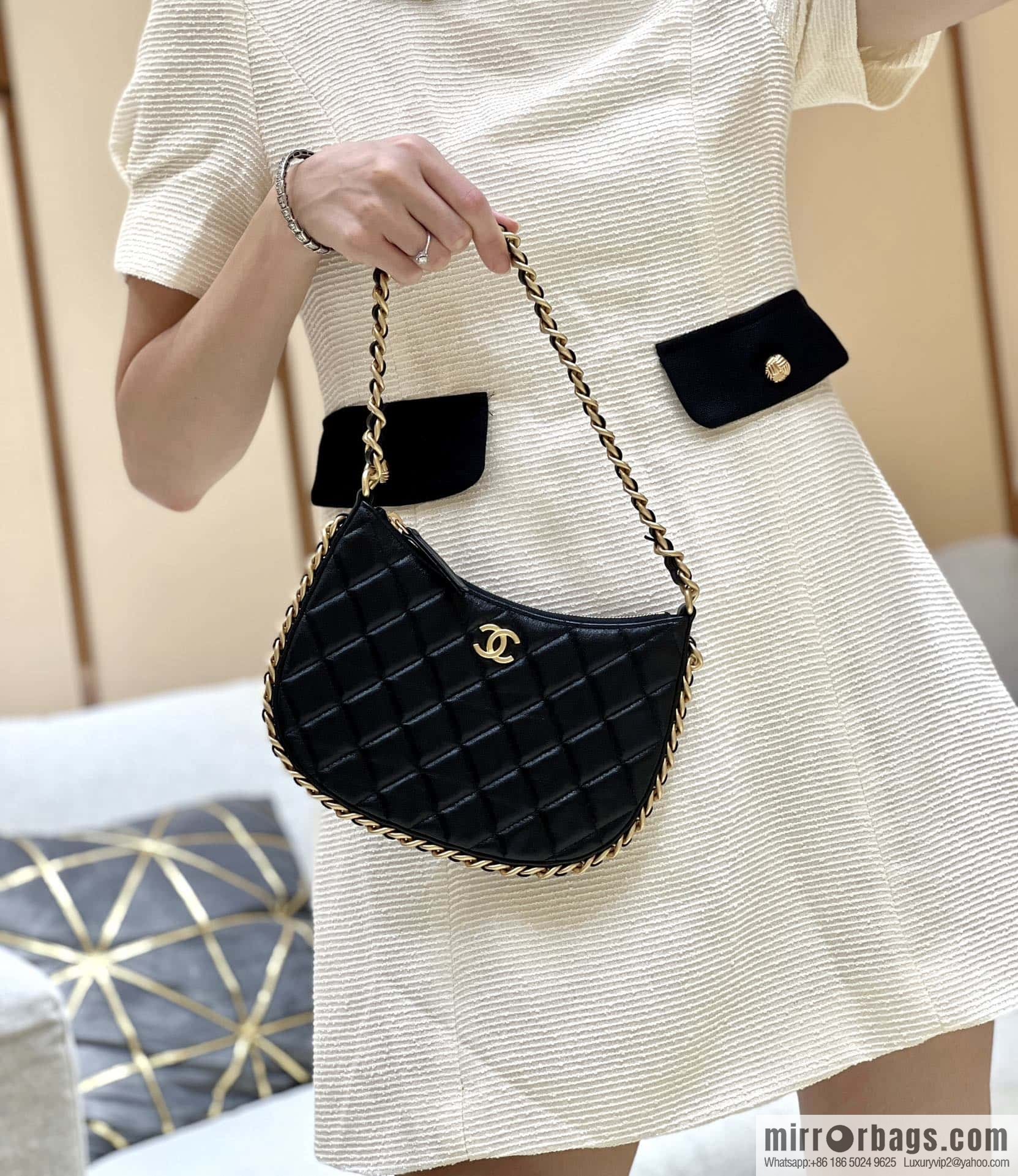 CHANEL 23B autumn and winter trailer series hobo armpit bag AS4378