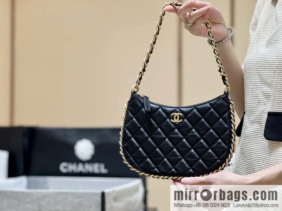 CHANEL 23B autumn and winter trailer series hobo armpit bag AS4378