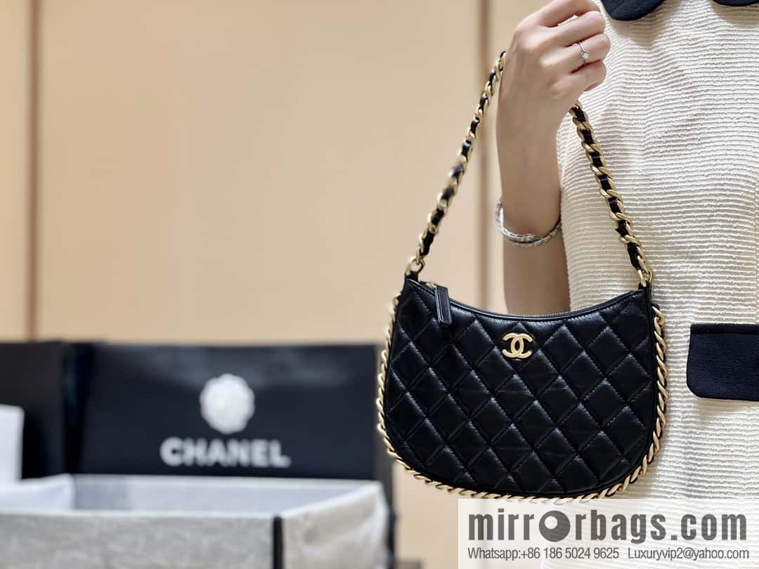 CHANEL 23B autumn and winter trailer series hobo armpit bag AS4378