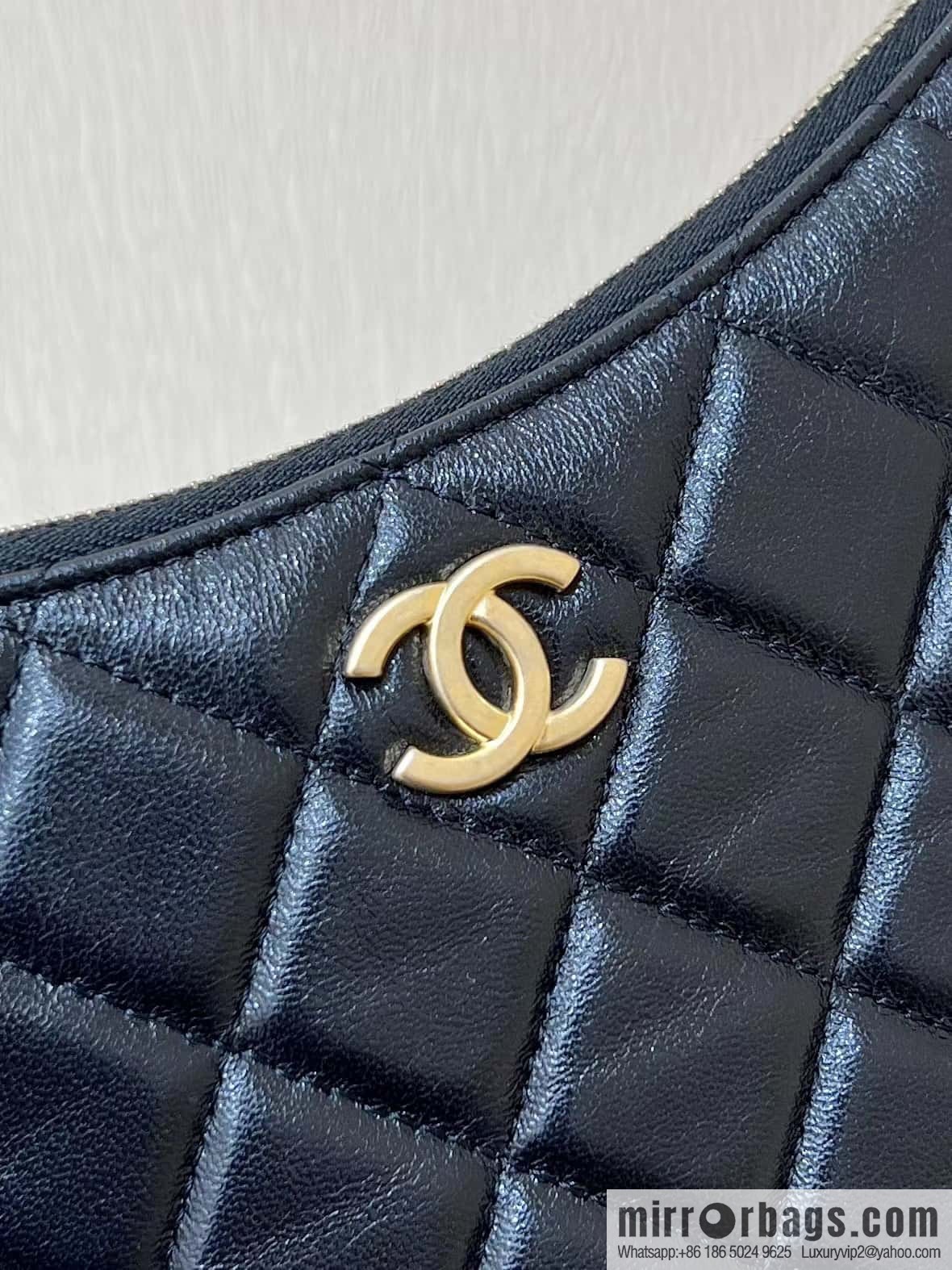 CHANEL 23B autumn and winter trailer series hobo armpit bag AS4378