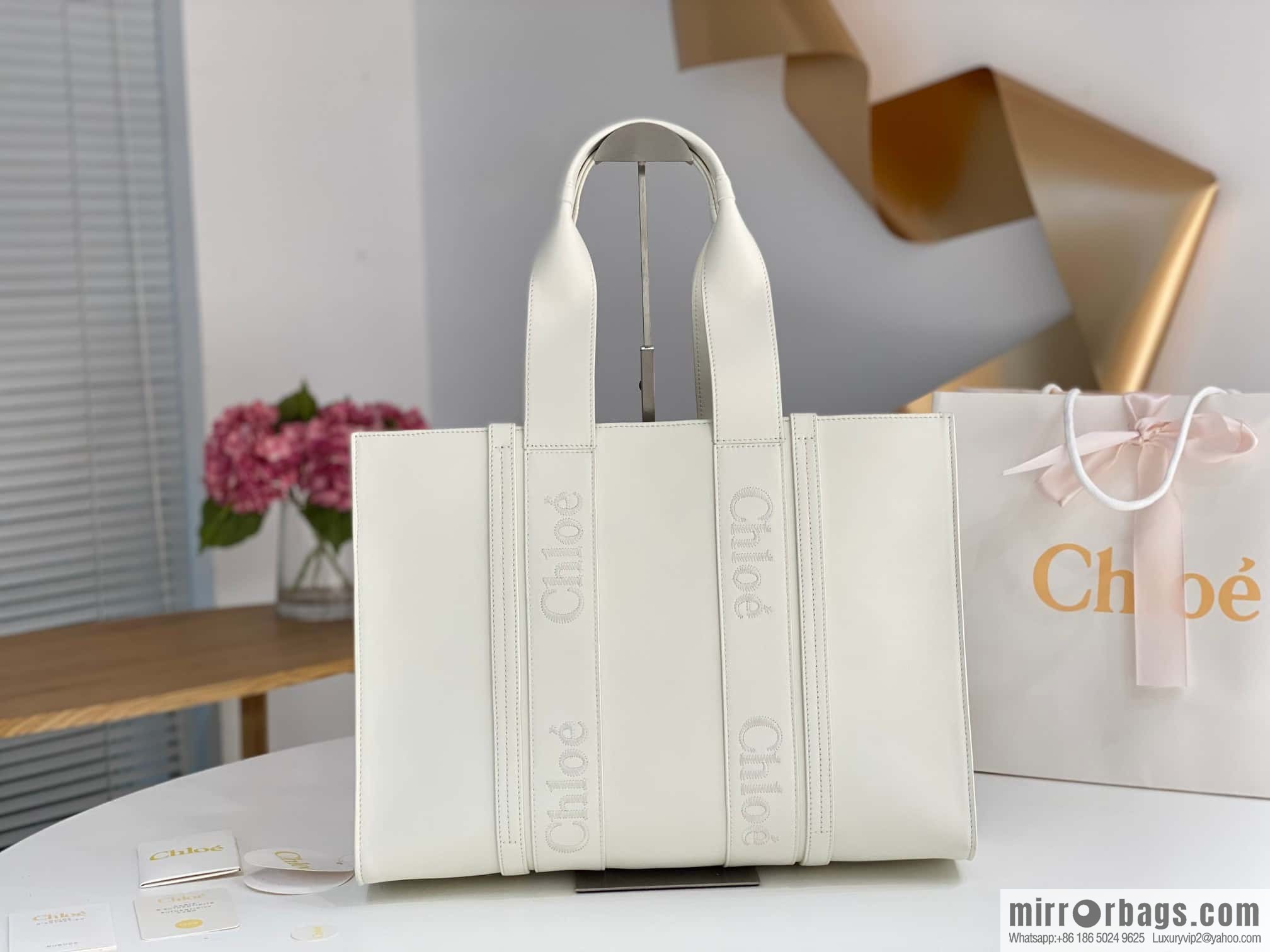 Chloe Woody Full Pitot Bag, White Large 45CM