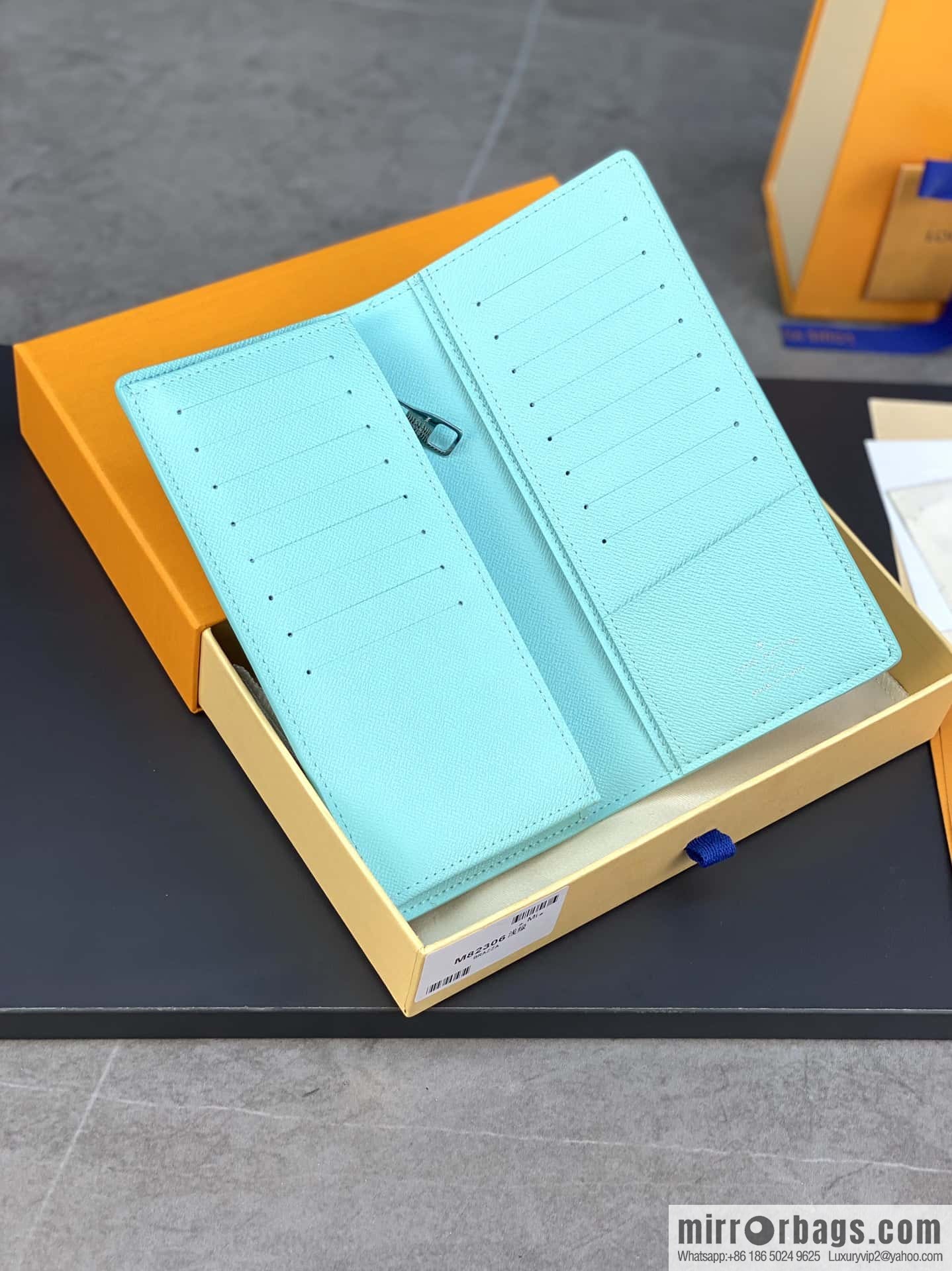 LV M82306 Brazza Wallet