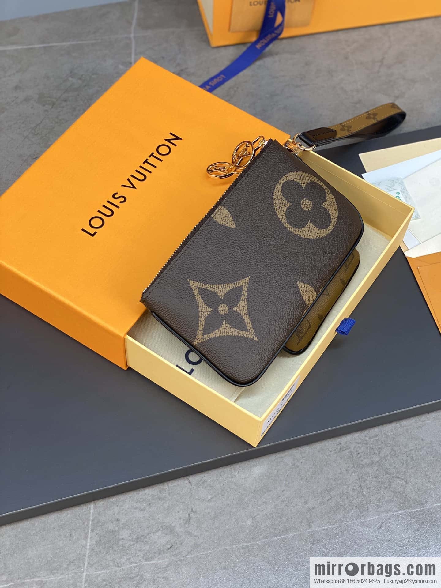 LV M68756 Trio Pouch