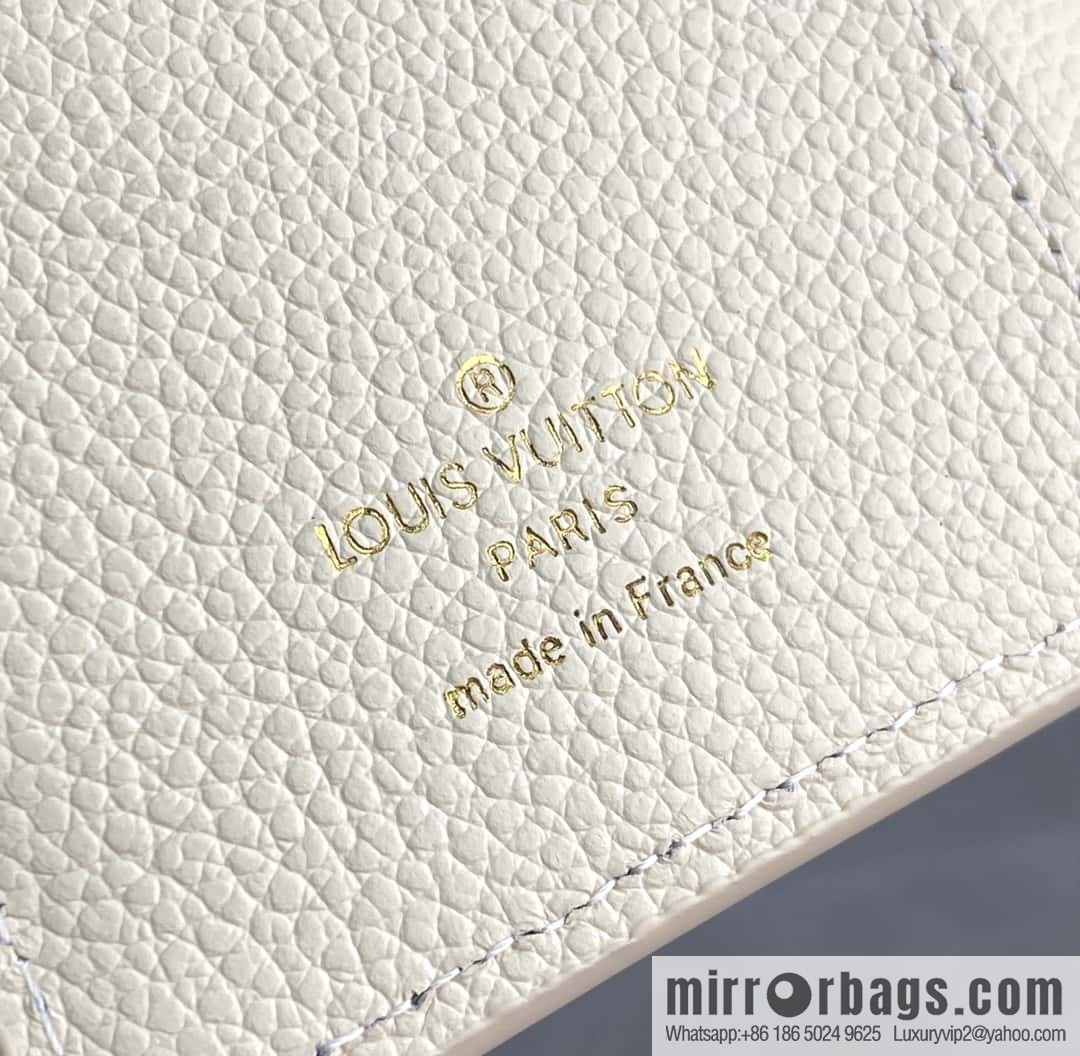 LV M81927 Cléa Wallet