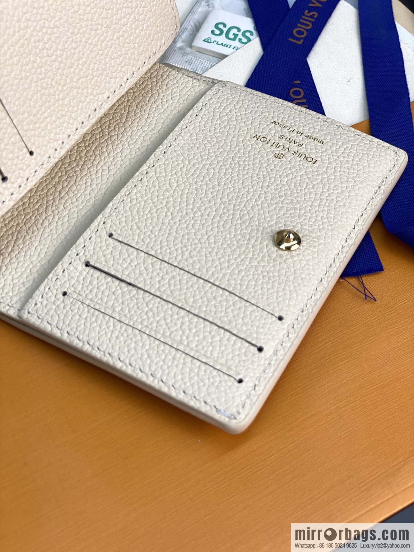 LV M81927 Cléa Wallet