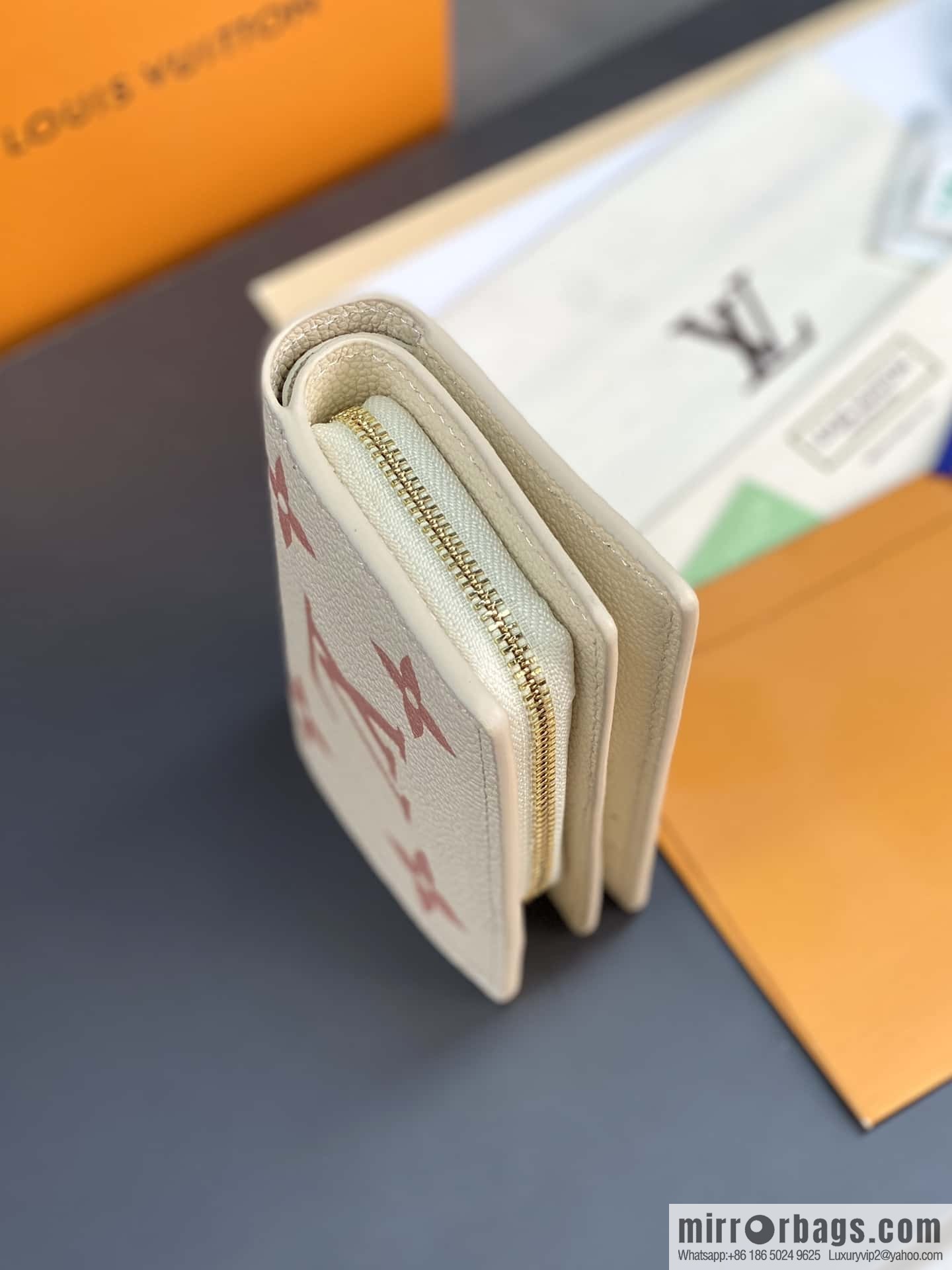 LV M81927 Cléa Wallet