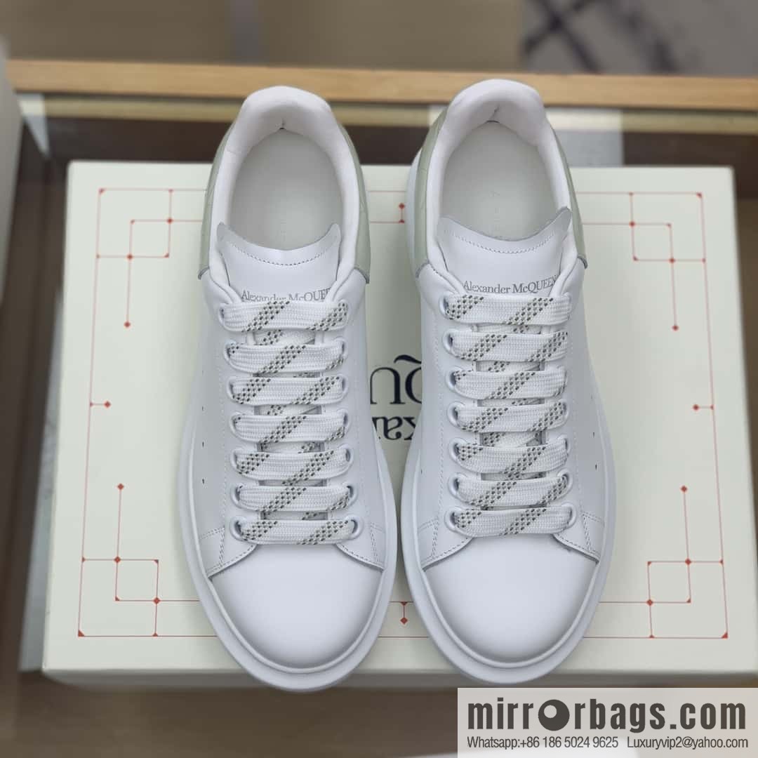 Alexander McQueen Alexander McQueen Rice Grey Crocodile Tail Unisex Same Sneakers