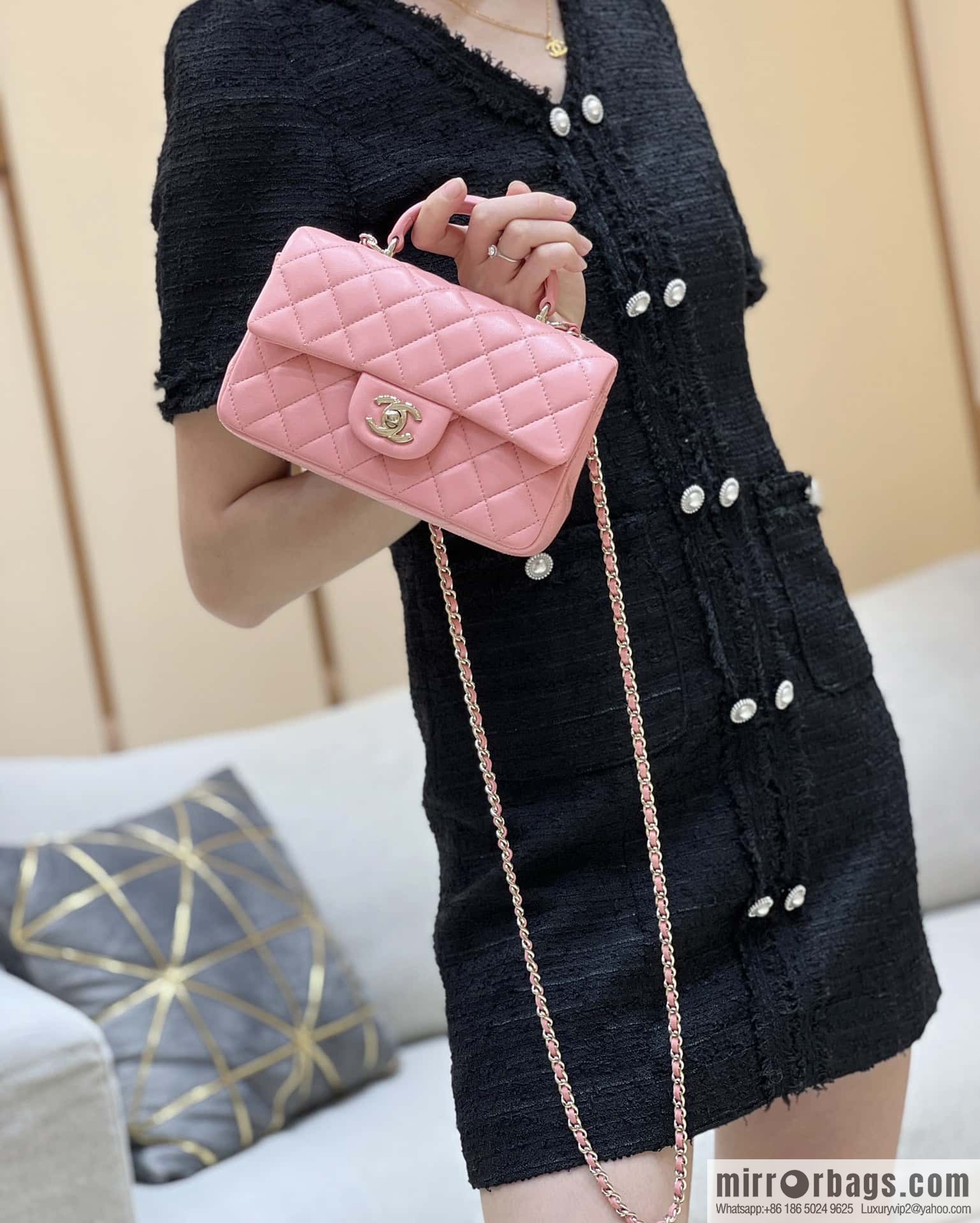 CHANEL classic cf mini handle 20CM AS2431 pink