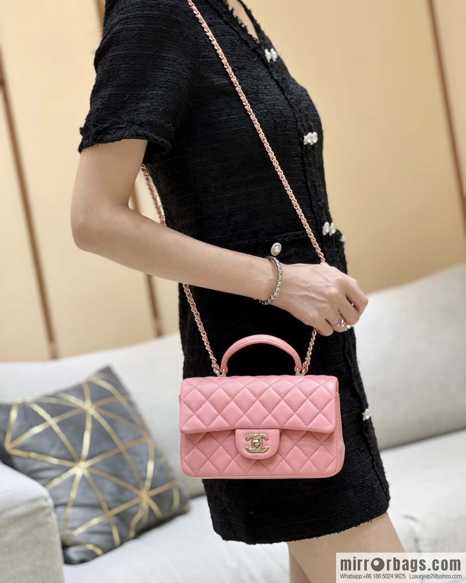 CHANEL classic cf mini handle 20CM AS2431 pink