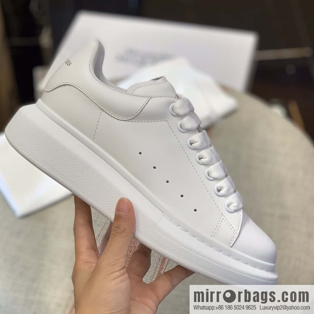 Alexander McQueen Unisex sneakers
