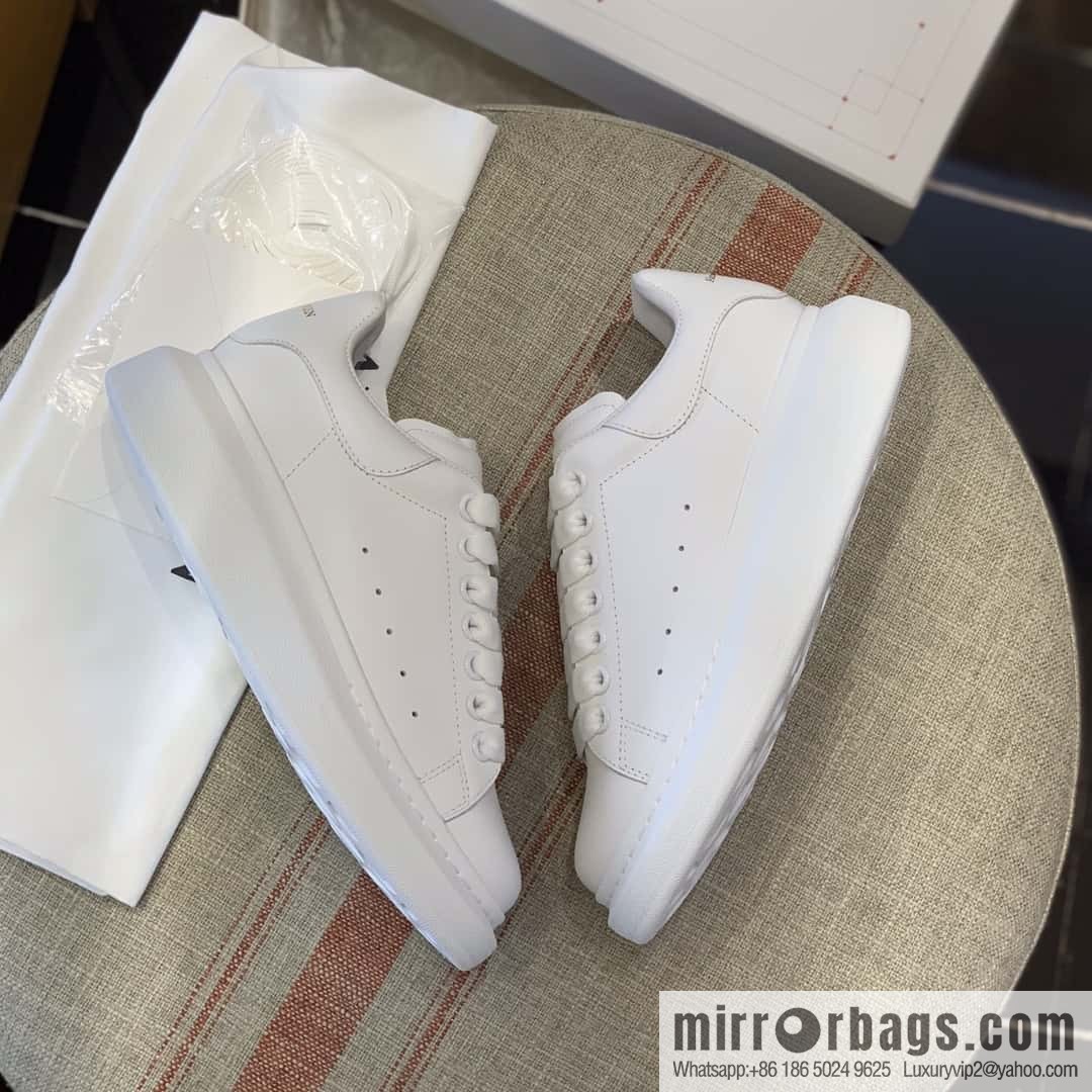 Alexander McQueen Unisex sneakers