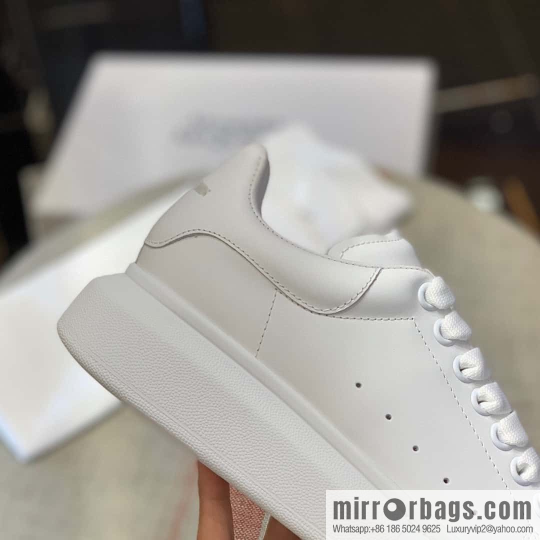 Alexander McQueen Unisex sneakers