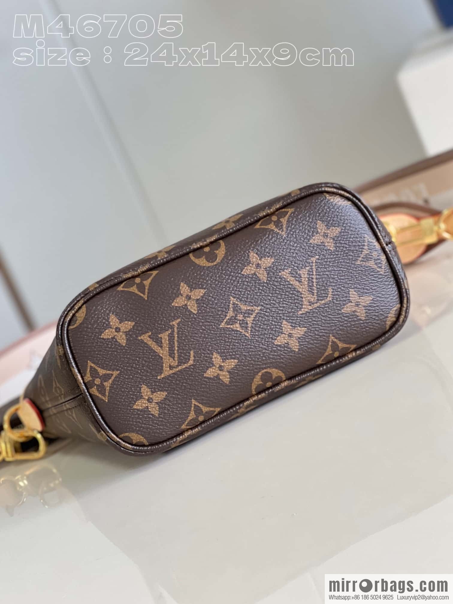 LV M46705 Neverfull BB