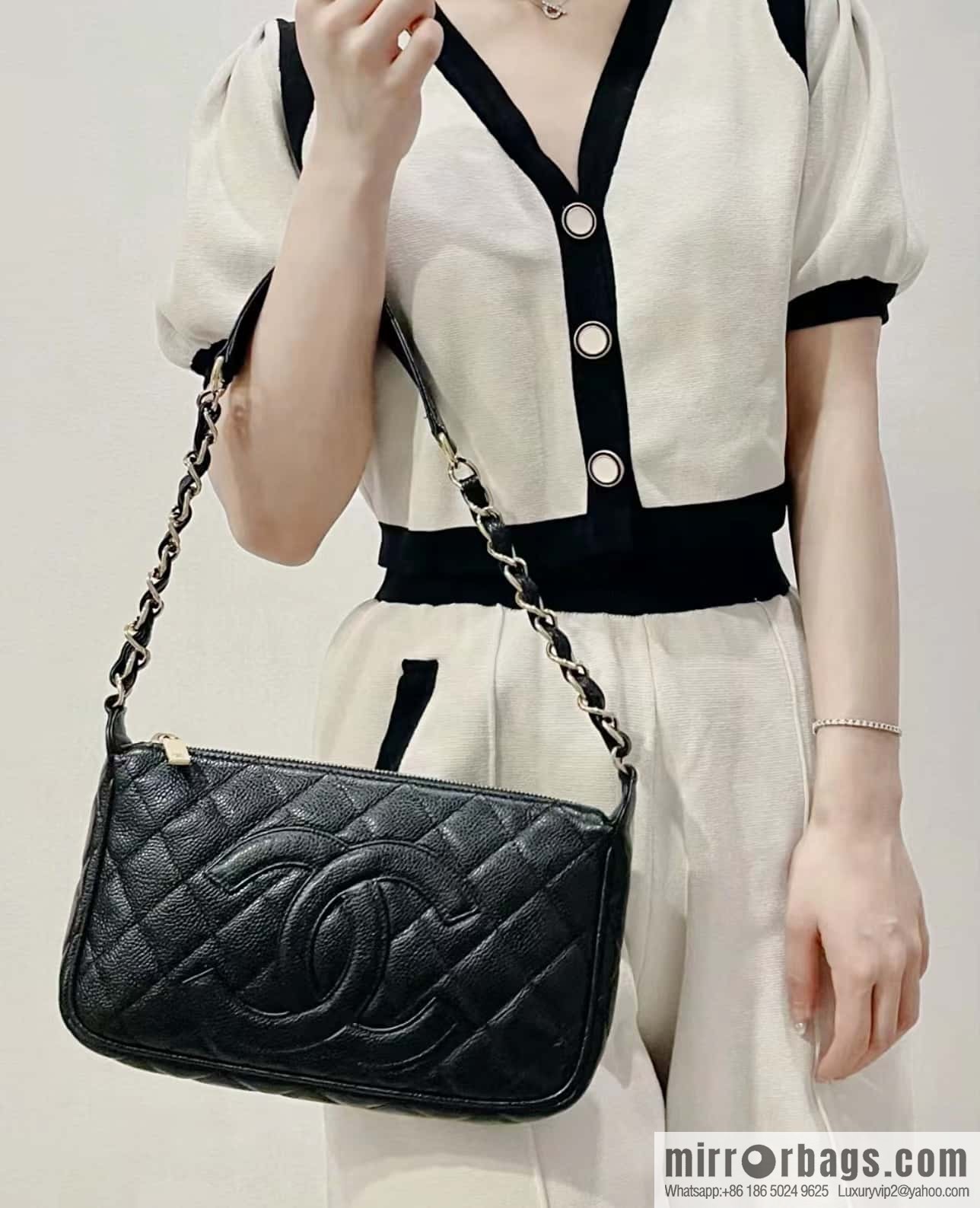 CHANEL CNNe same popular medieval armpit bag A50920 black