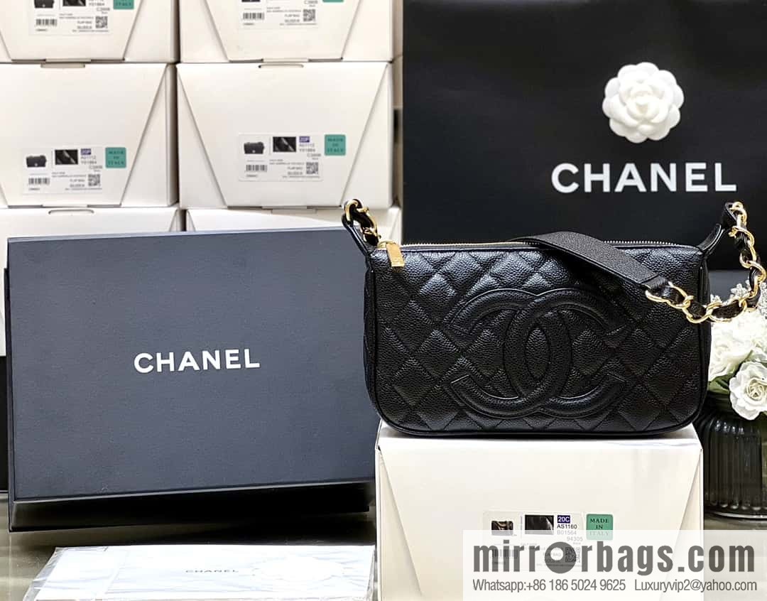 CHANEL CNNe same popular medieval armpit bag A50920 black