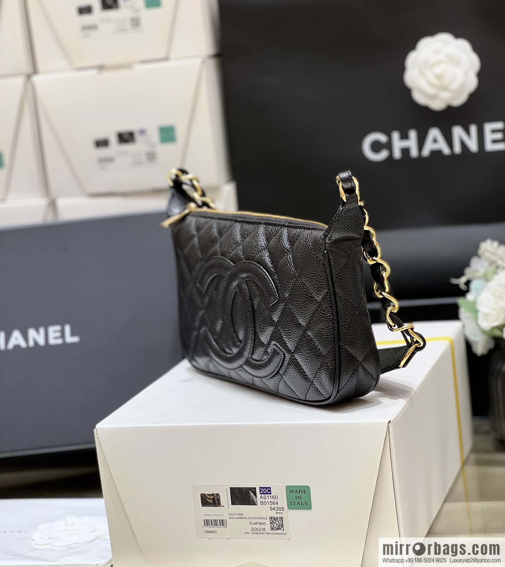 CHANEL CNNe same popular medieval armpit bag A50920 black