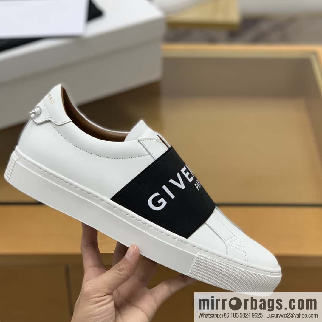 Givenchy/Givenchy, white leather (fabric) Urban Street His & Hers sneakers