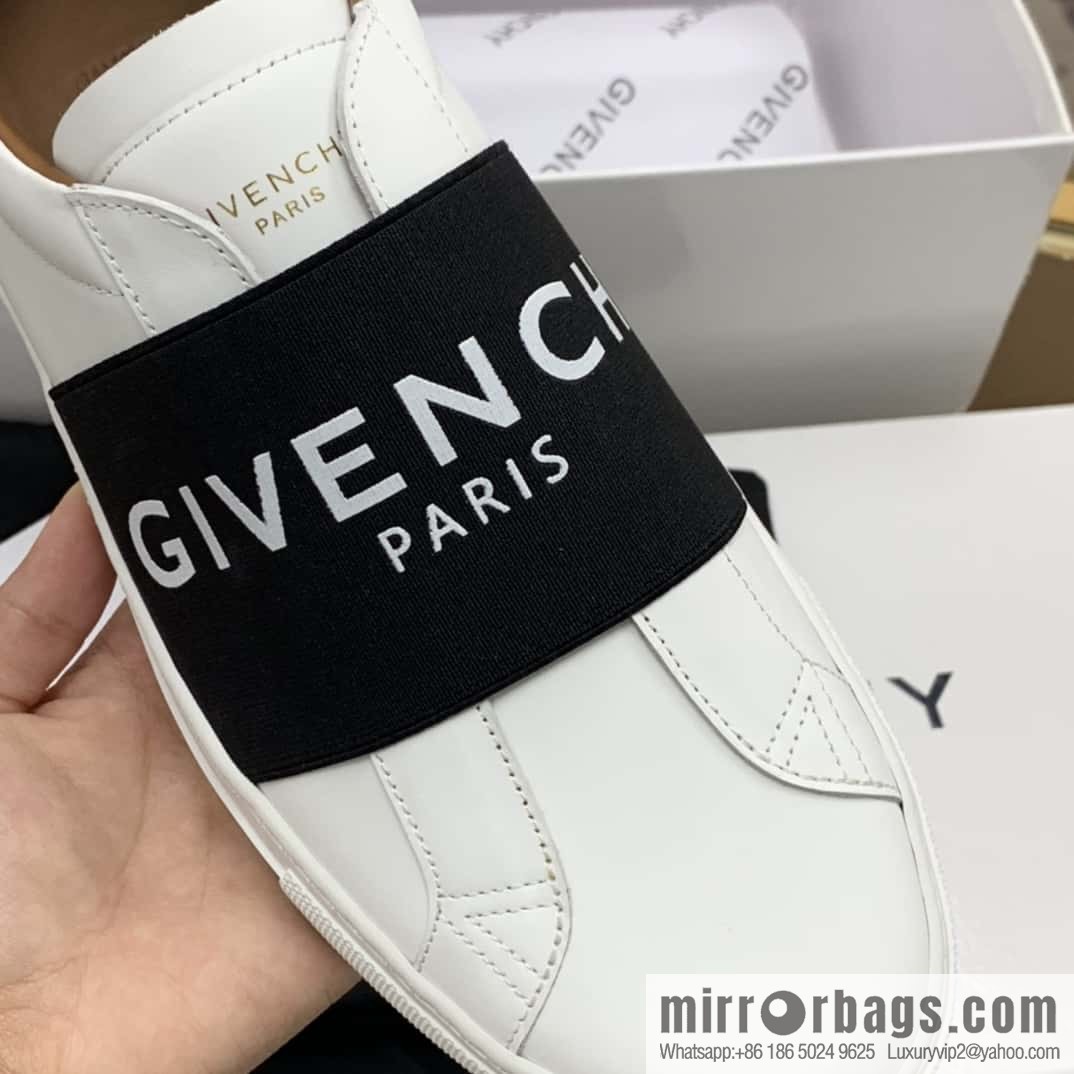 Givenchy/Givenchy, white leather (fabric) Urban Street His & Hers sneakers