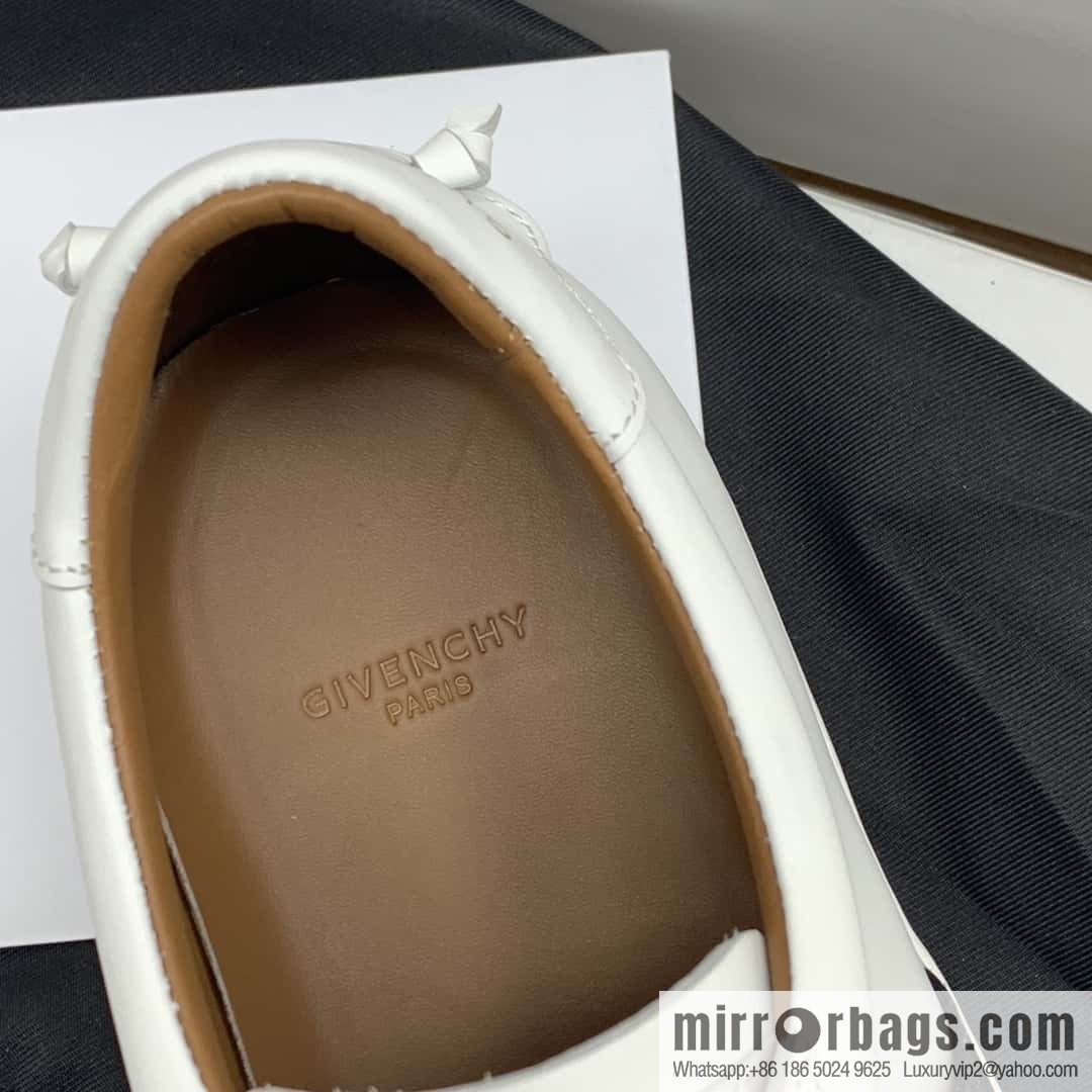 Givenchy/Givenchy, white leather (fabric) Urban Street His & Hers sneakers