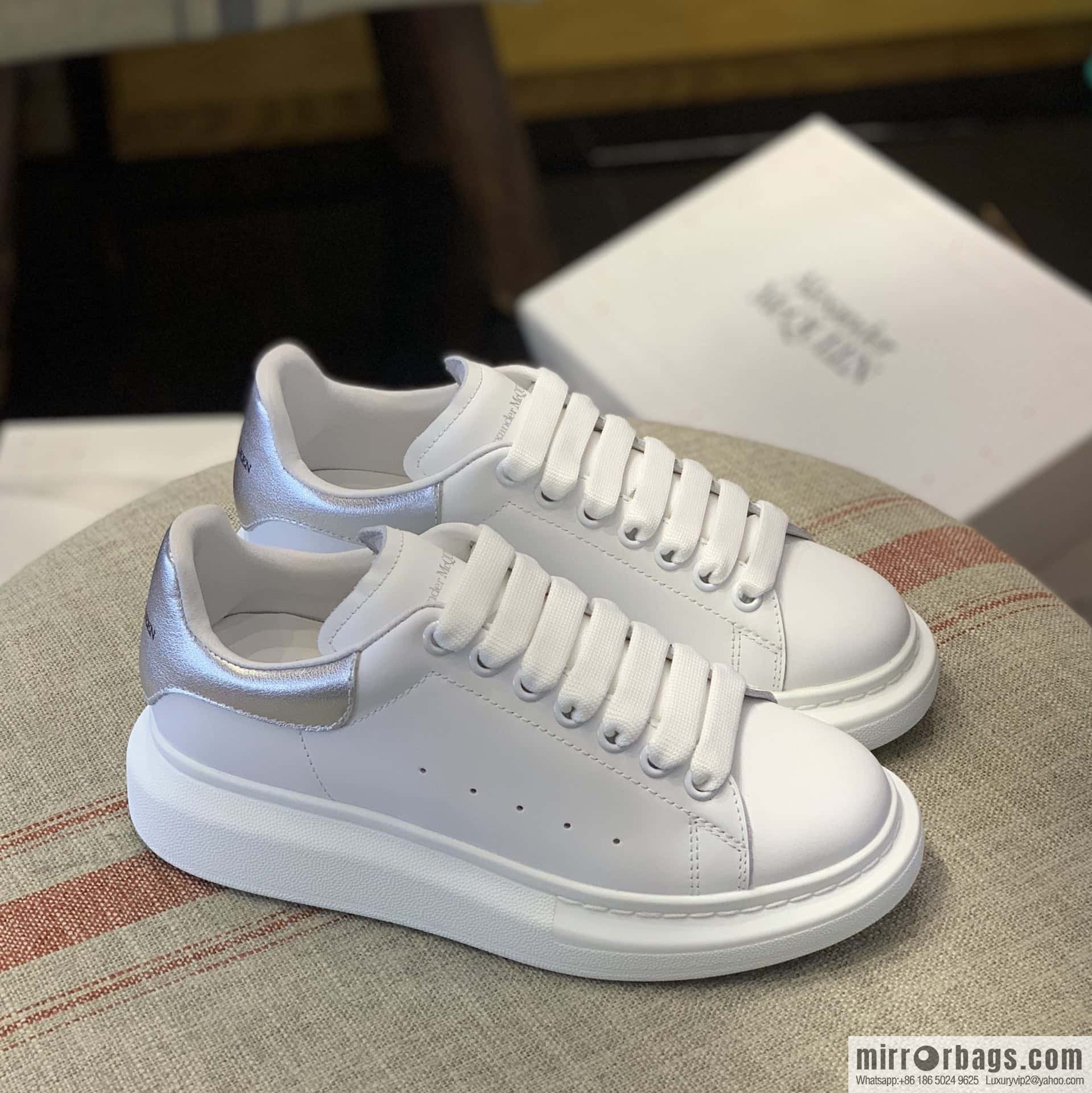 Alexander McQueen Silver Leather Tail, Same Sneakers for Men and Women