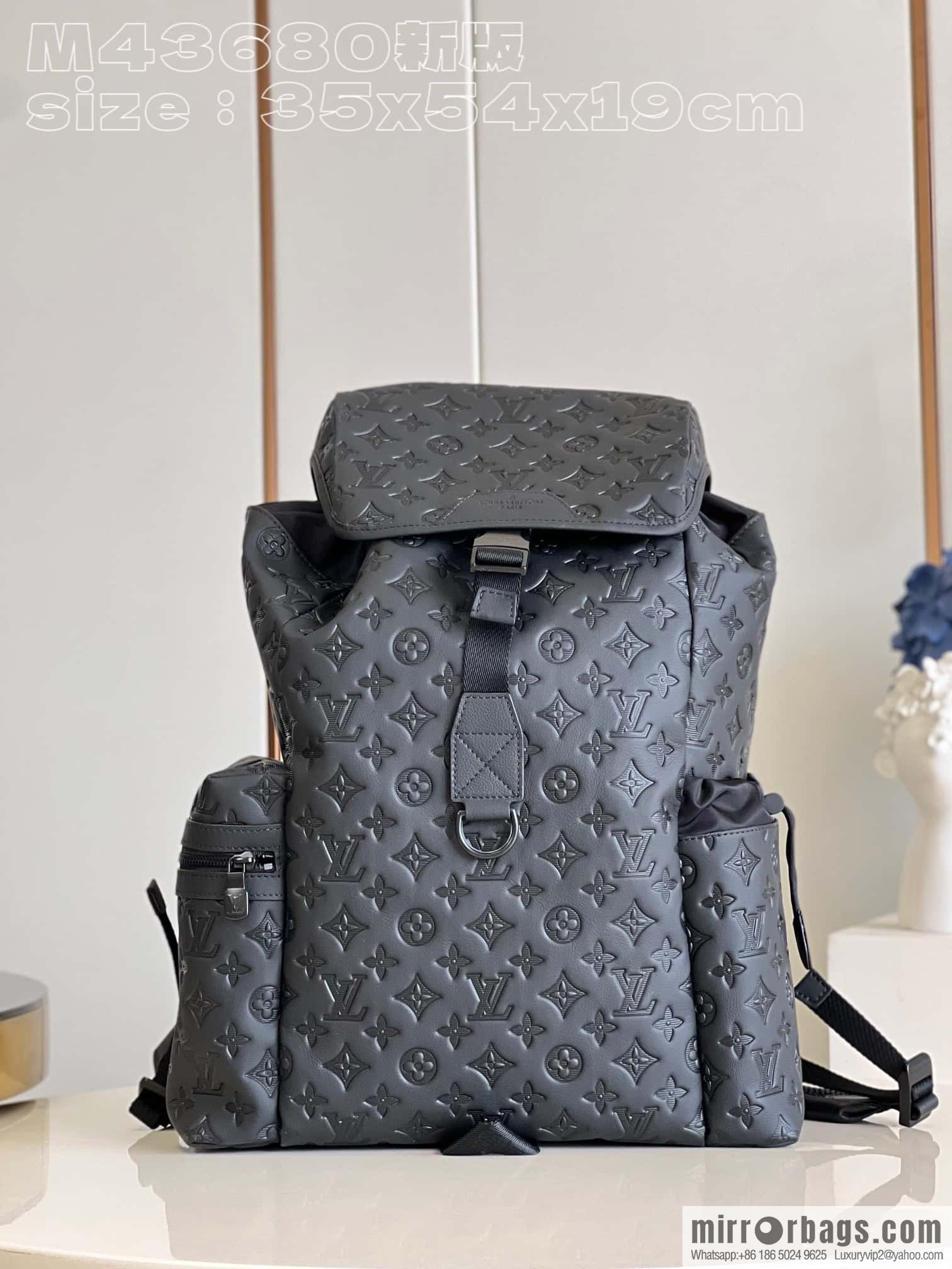 LV M43680 TREKKING backpack