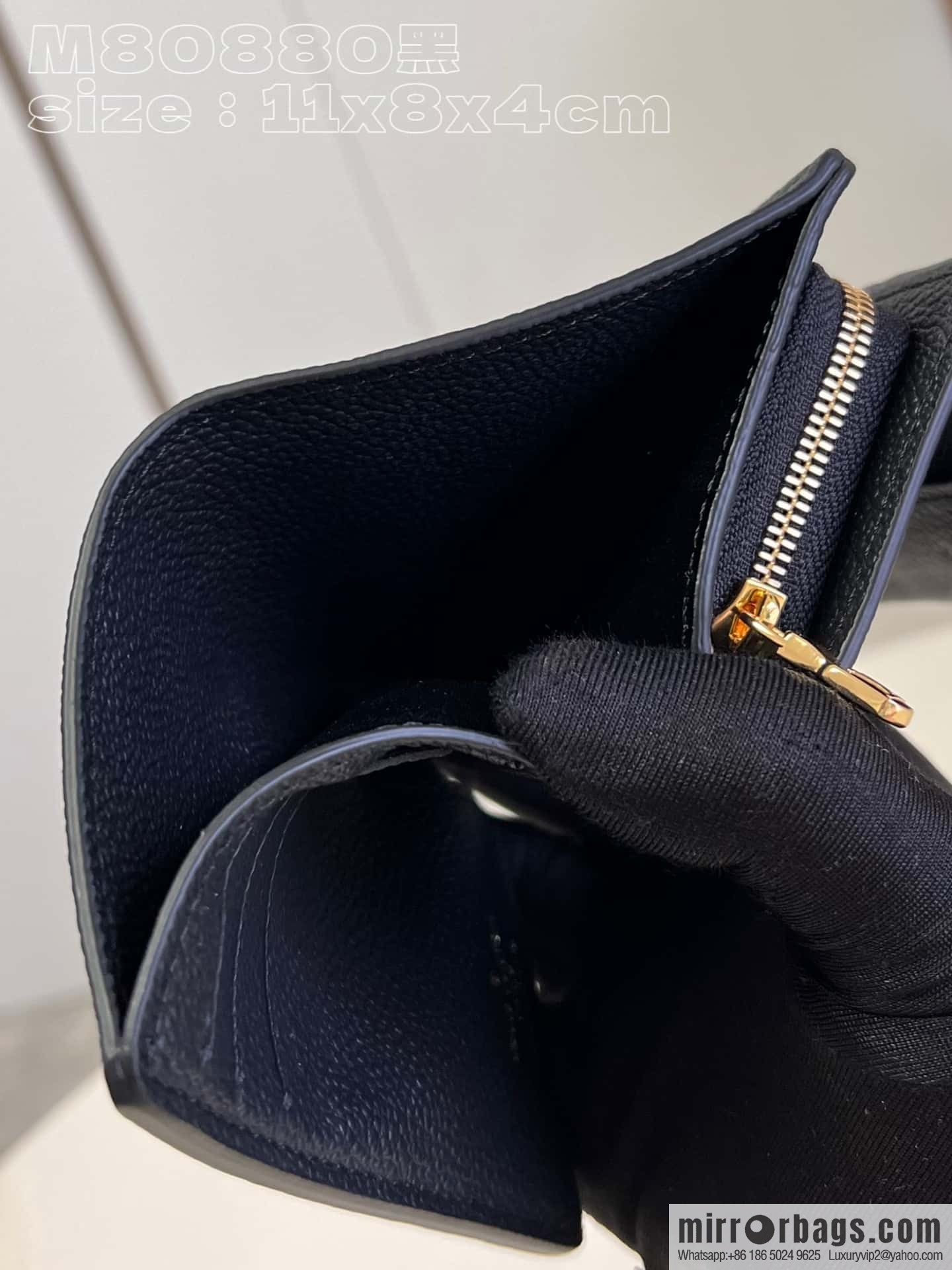 LV M80880 MÉTIS short wallet