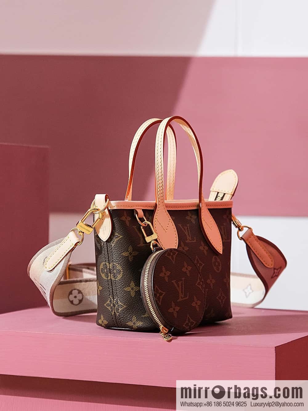 LV M46705 Neverfull BB
