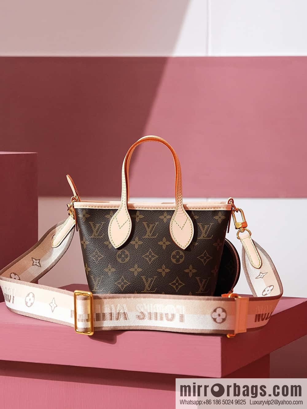 LV M46705 Neverfull BB