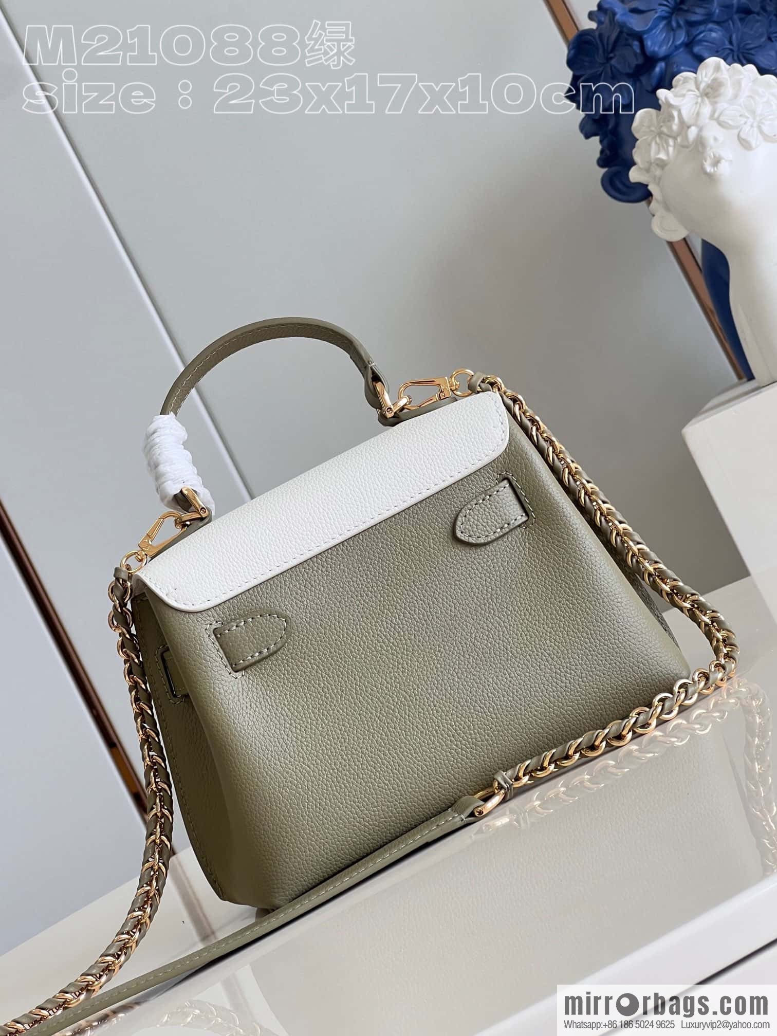 LV M23075 LockMe Ever Mini