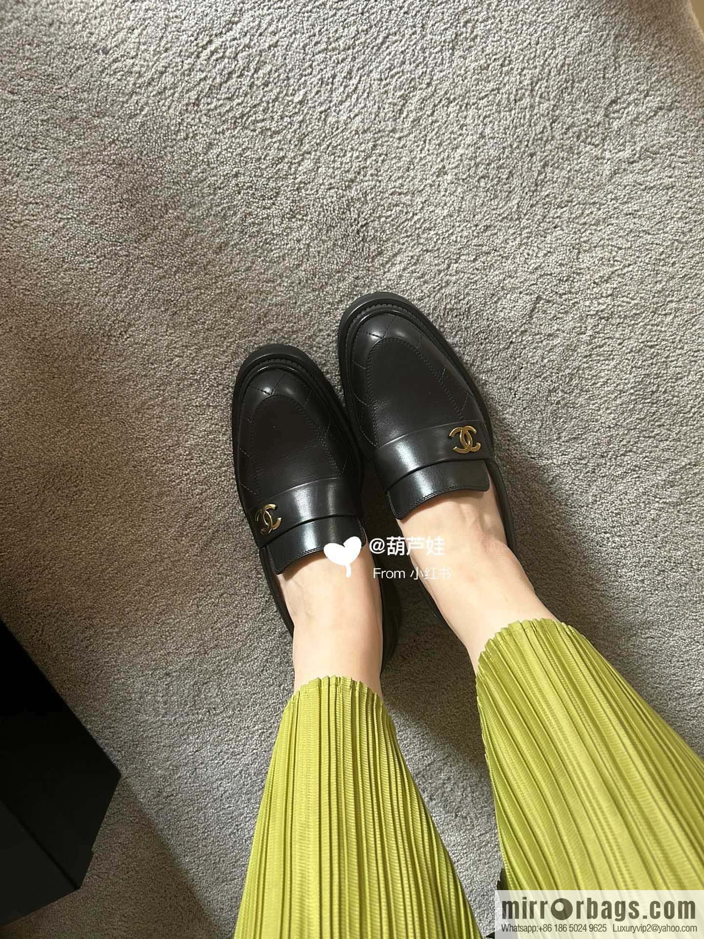 CHANEL Small Fragrant Rhombus Small Gold Button Platform Loafers