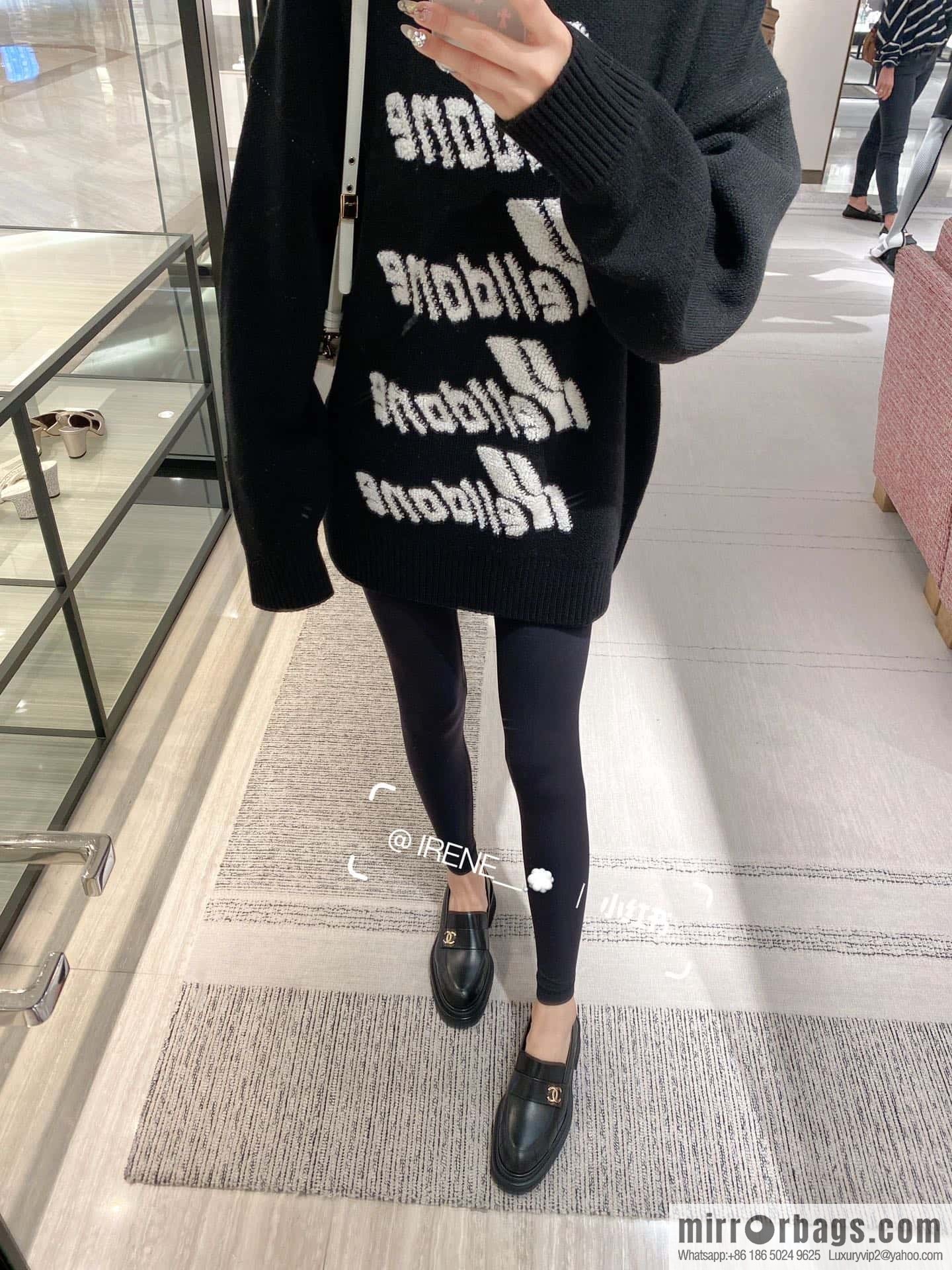 CHANEL Small Fragrant Rhombus Small Gold Button Platform Loafers