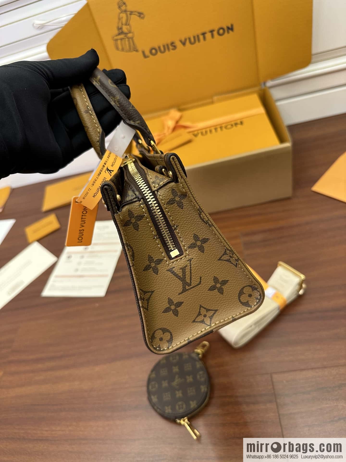 LV OnTheGo East West M46653