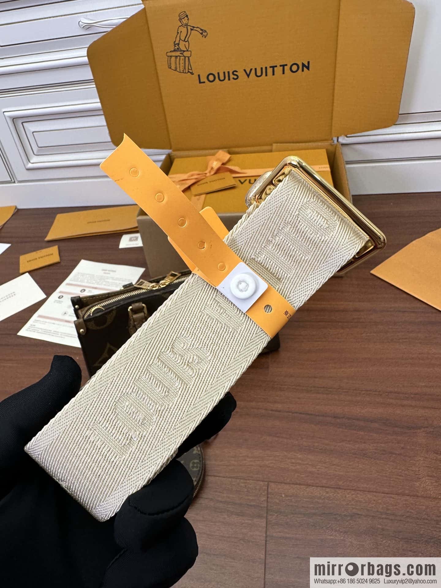 LV OnTheGo East West M46653