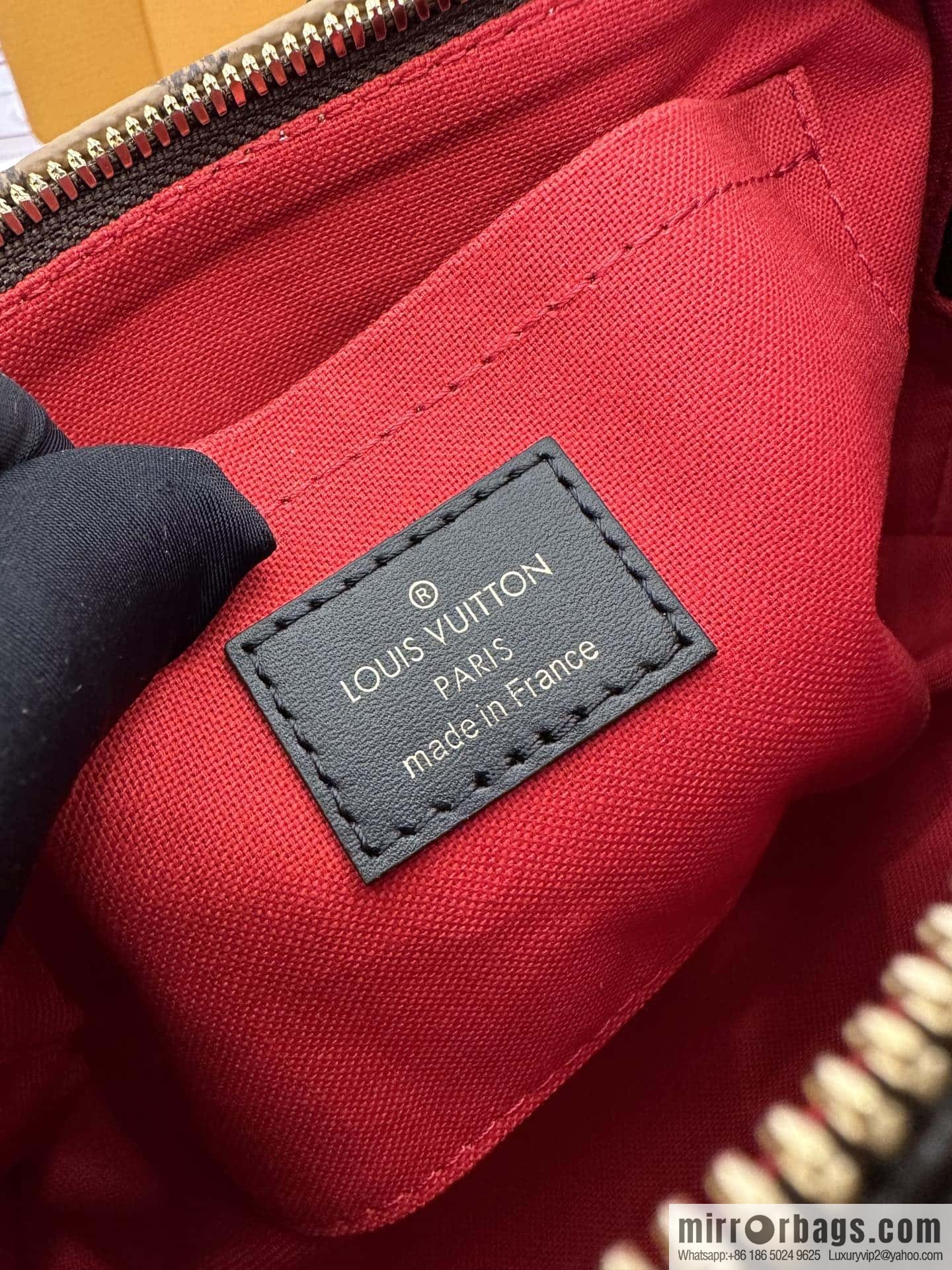 LV OnTheGo East West M46653