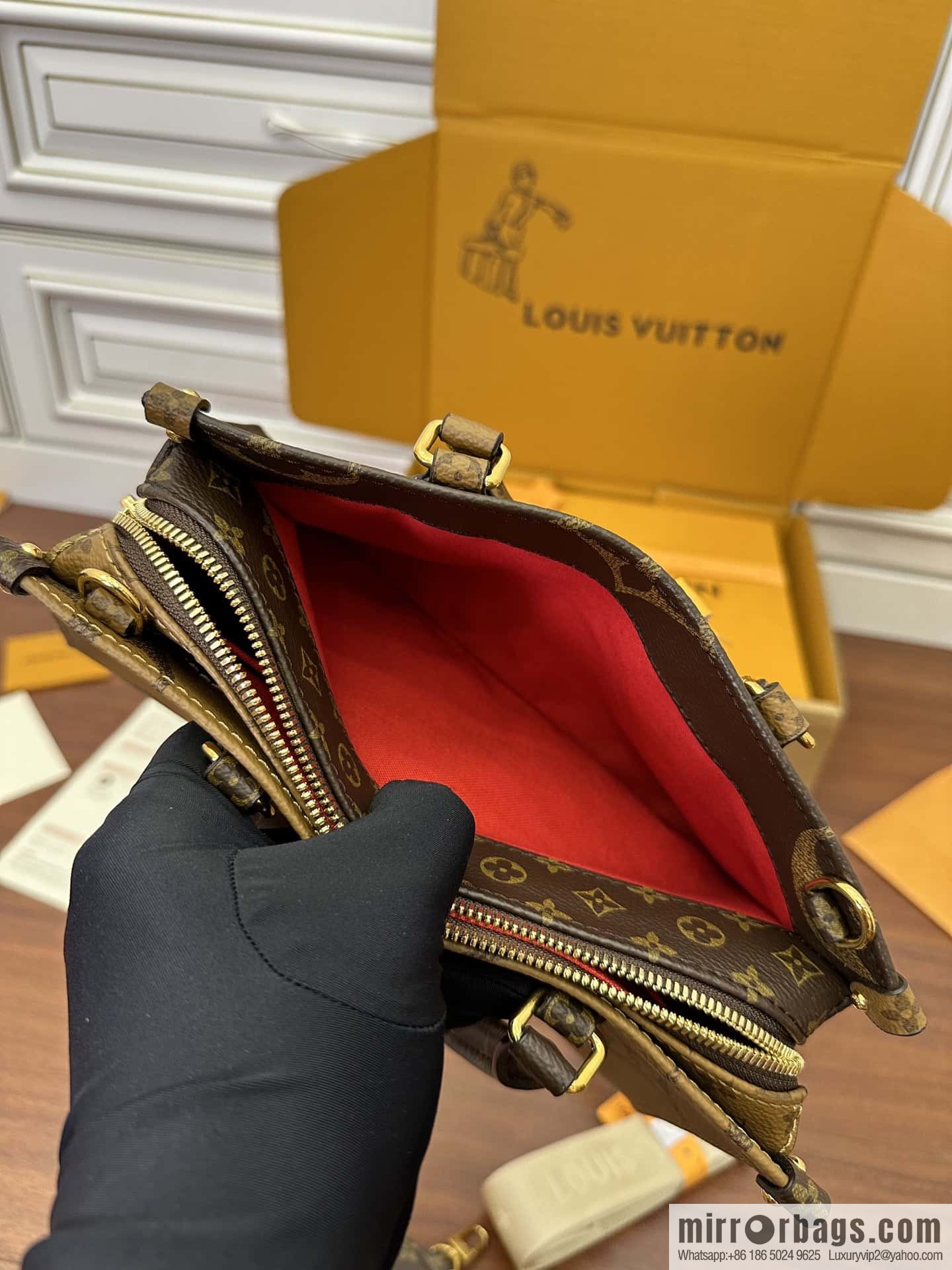 LV OnTheGo East West M46653