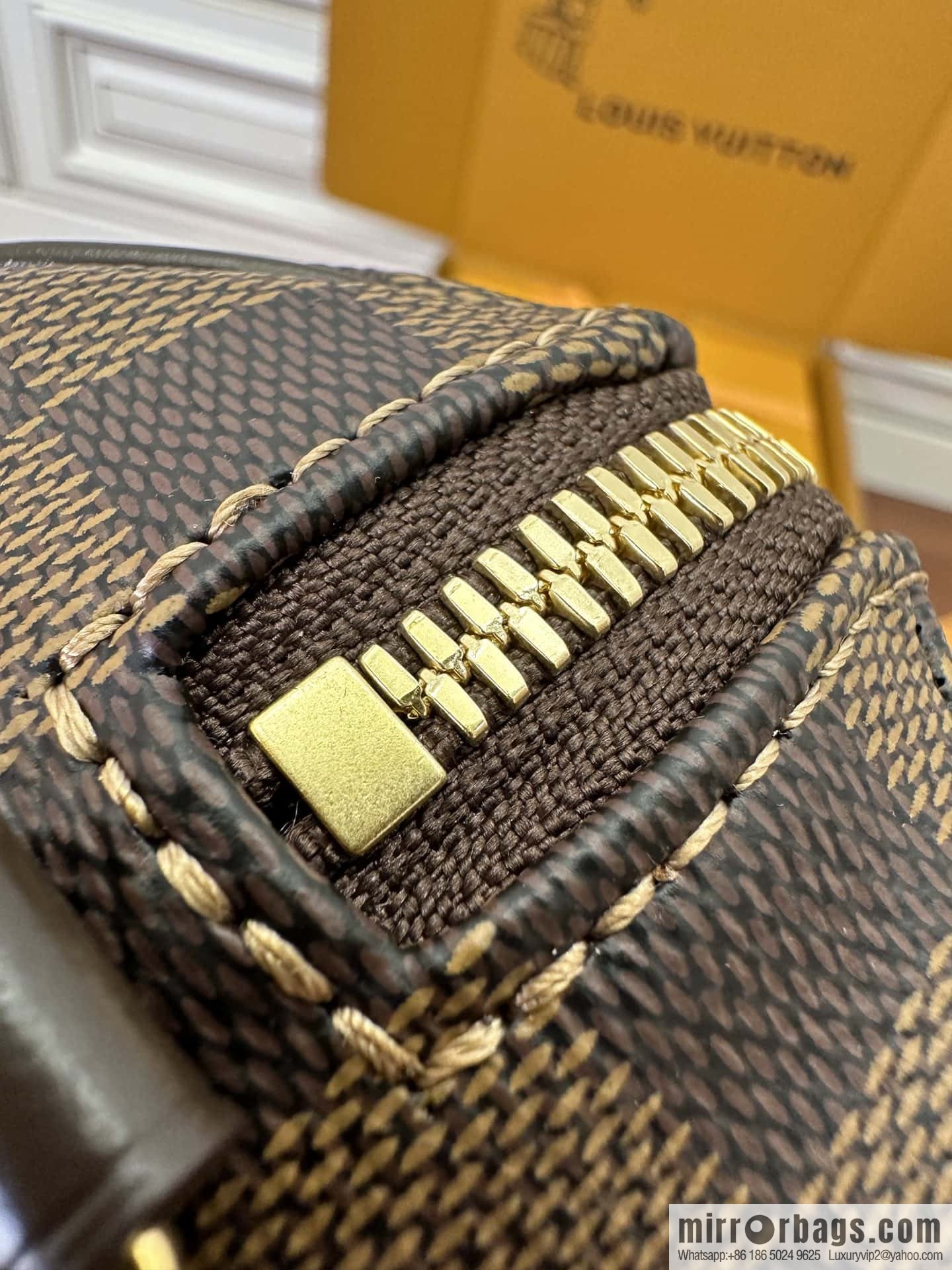 LV N40489 Speedy Bandoulière 20