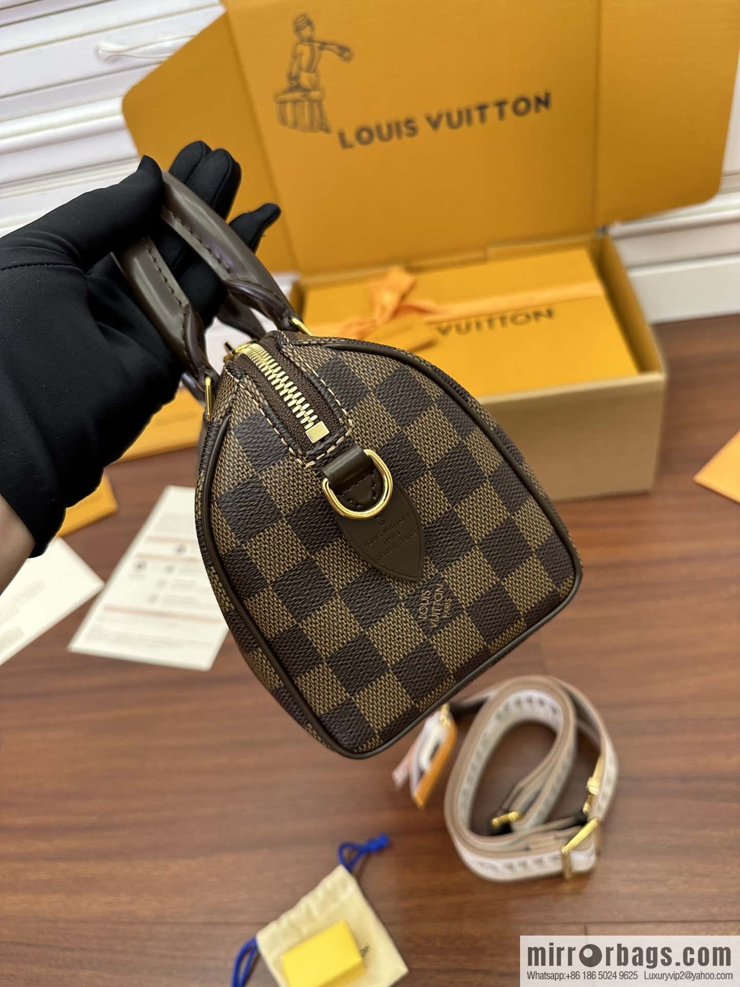 LV N40489 Speedy Bandoulière 20