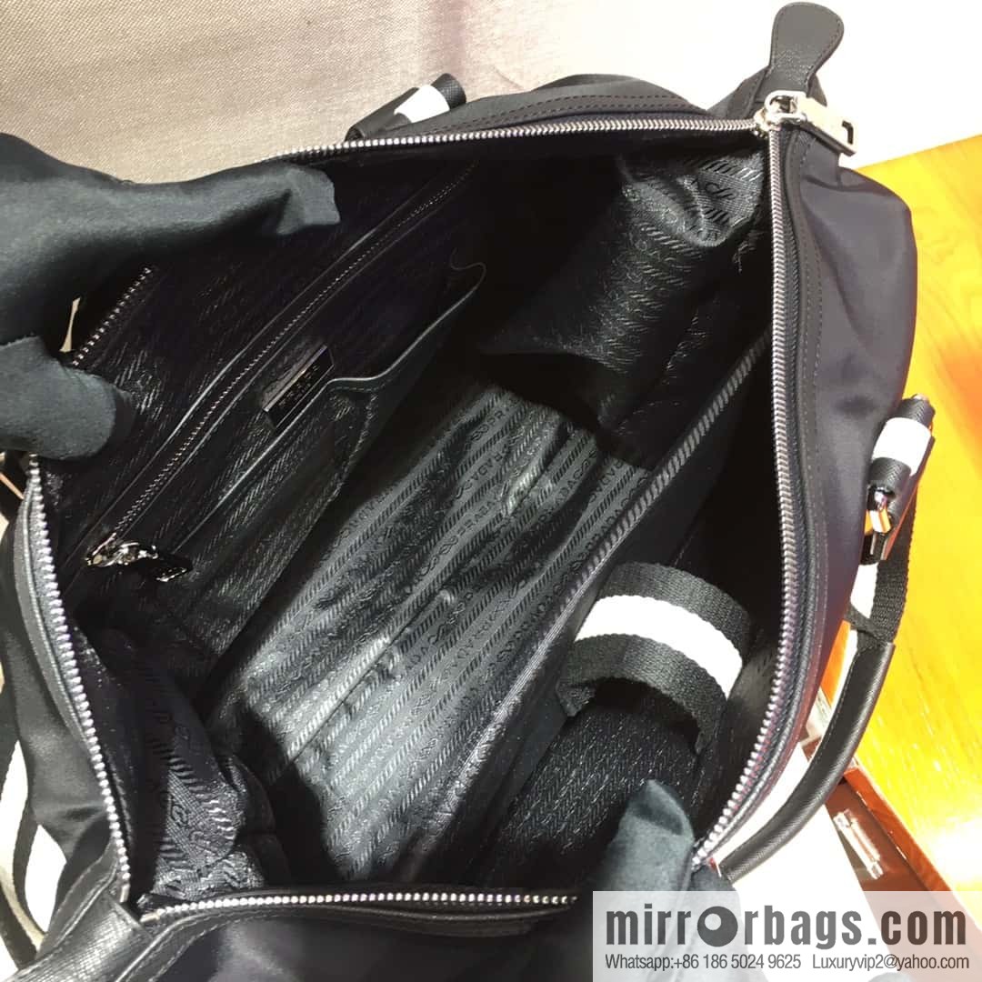 PRADA imported parachute fabric + imported leather tote bag 2096 black