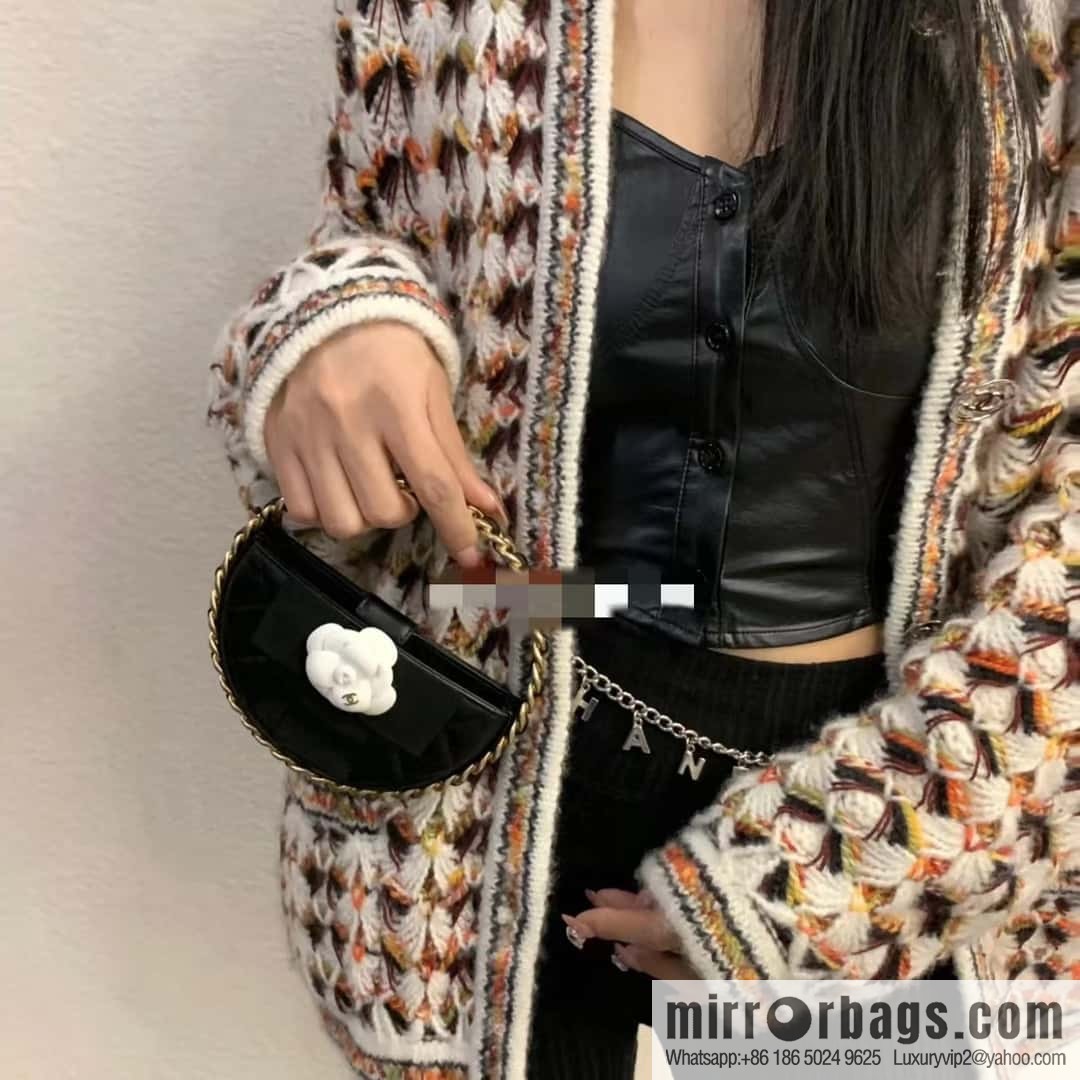 CHANEL 23K Camellia Hula Hoop AP3584