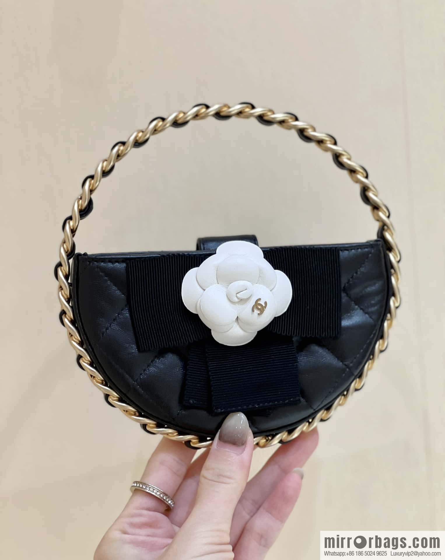 CHANEL 23K Camellia Hula Hoop AP3584